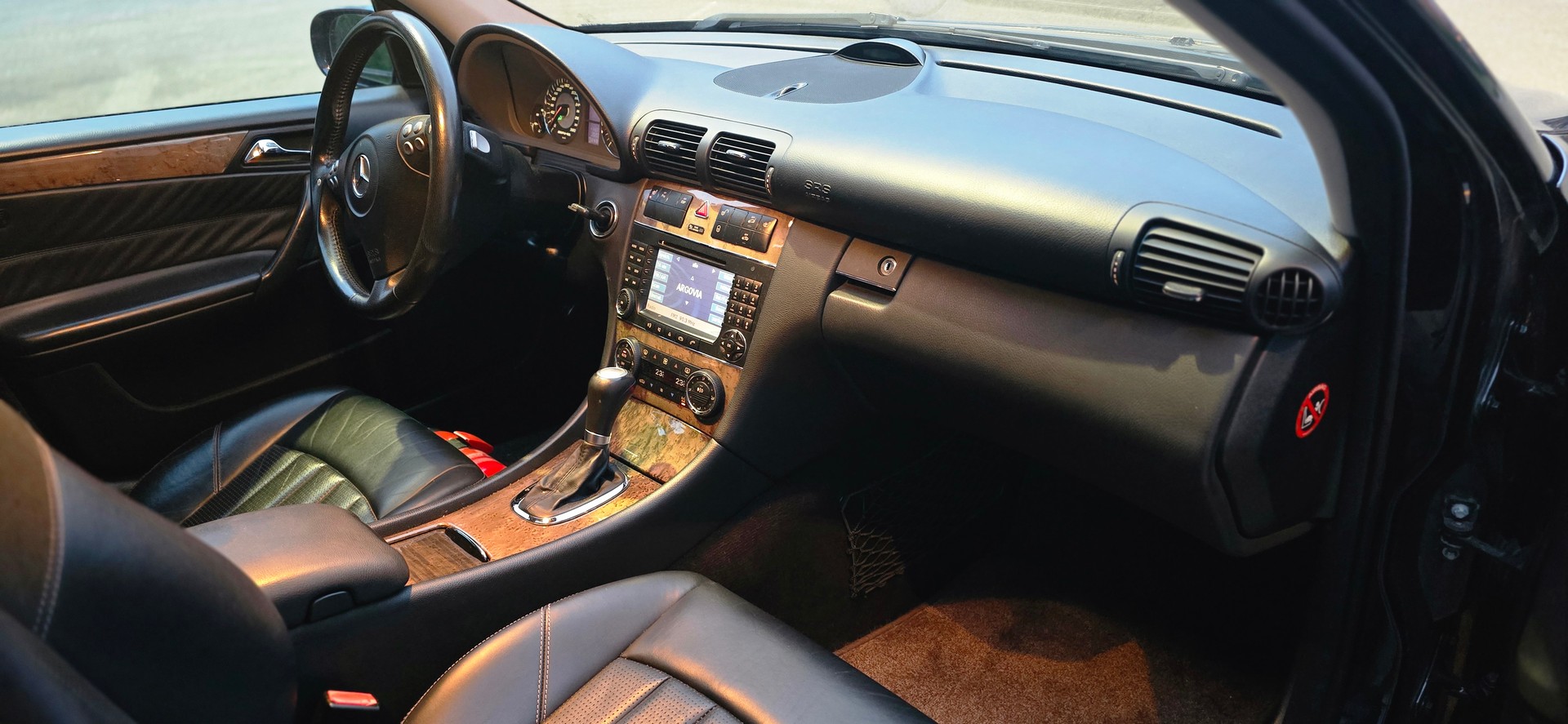 MERCEDES-BENZ C 55 V8 AMG-image-3