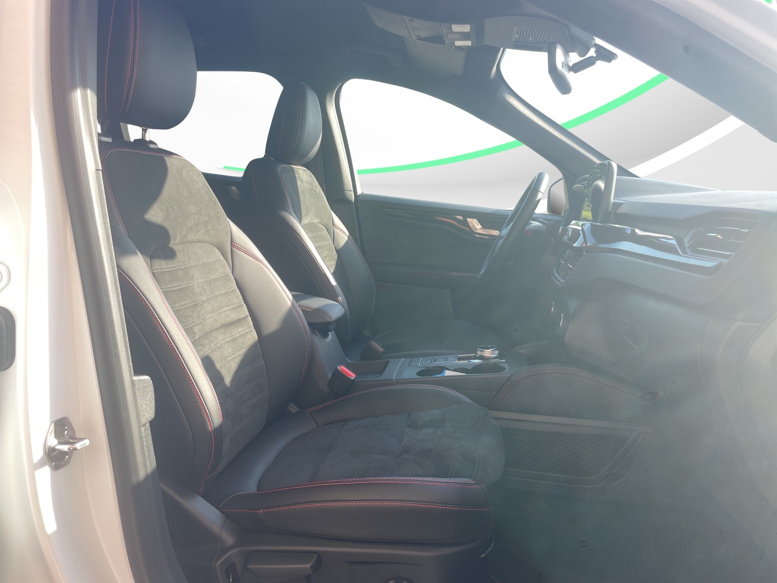 FORD Kuga 2.5 PHEV ST-Line X 2WD-image-12