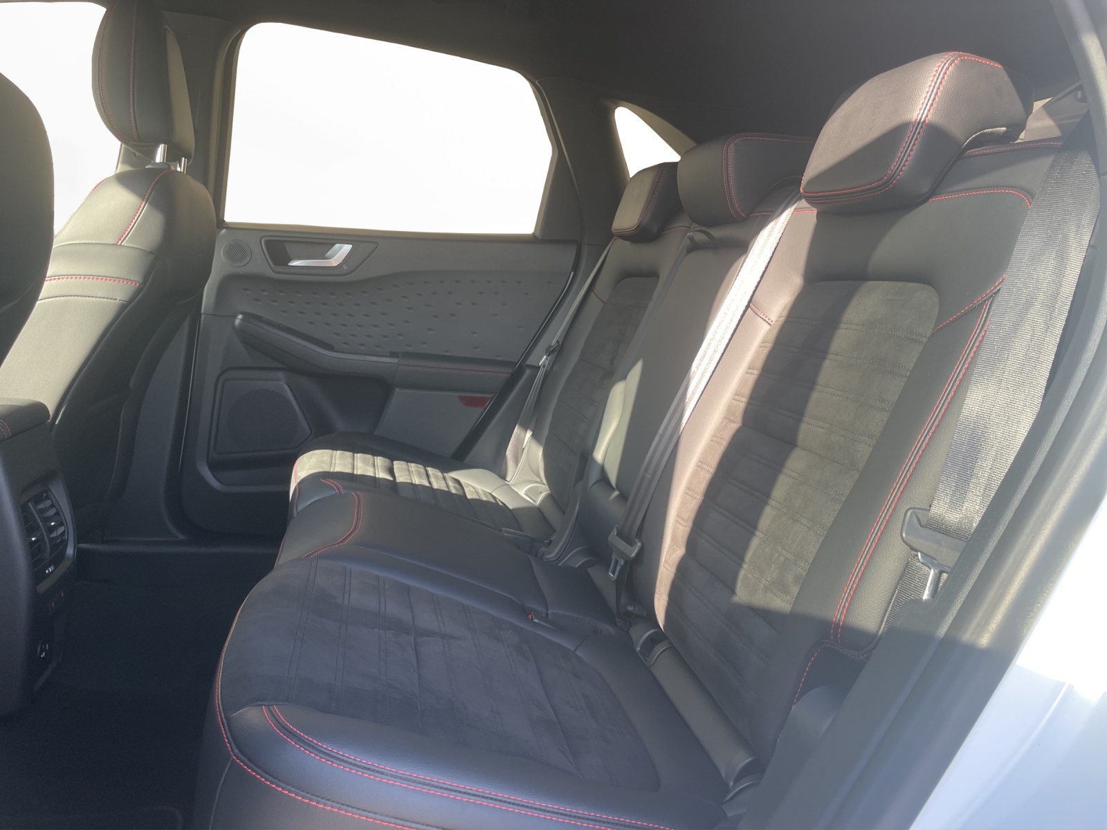FORD Kuga 2.5 PHEV ST-Line X 2WD-image-13