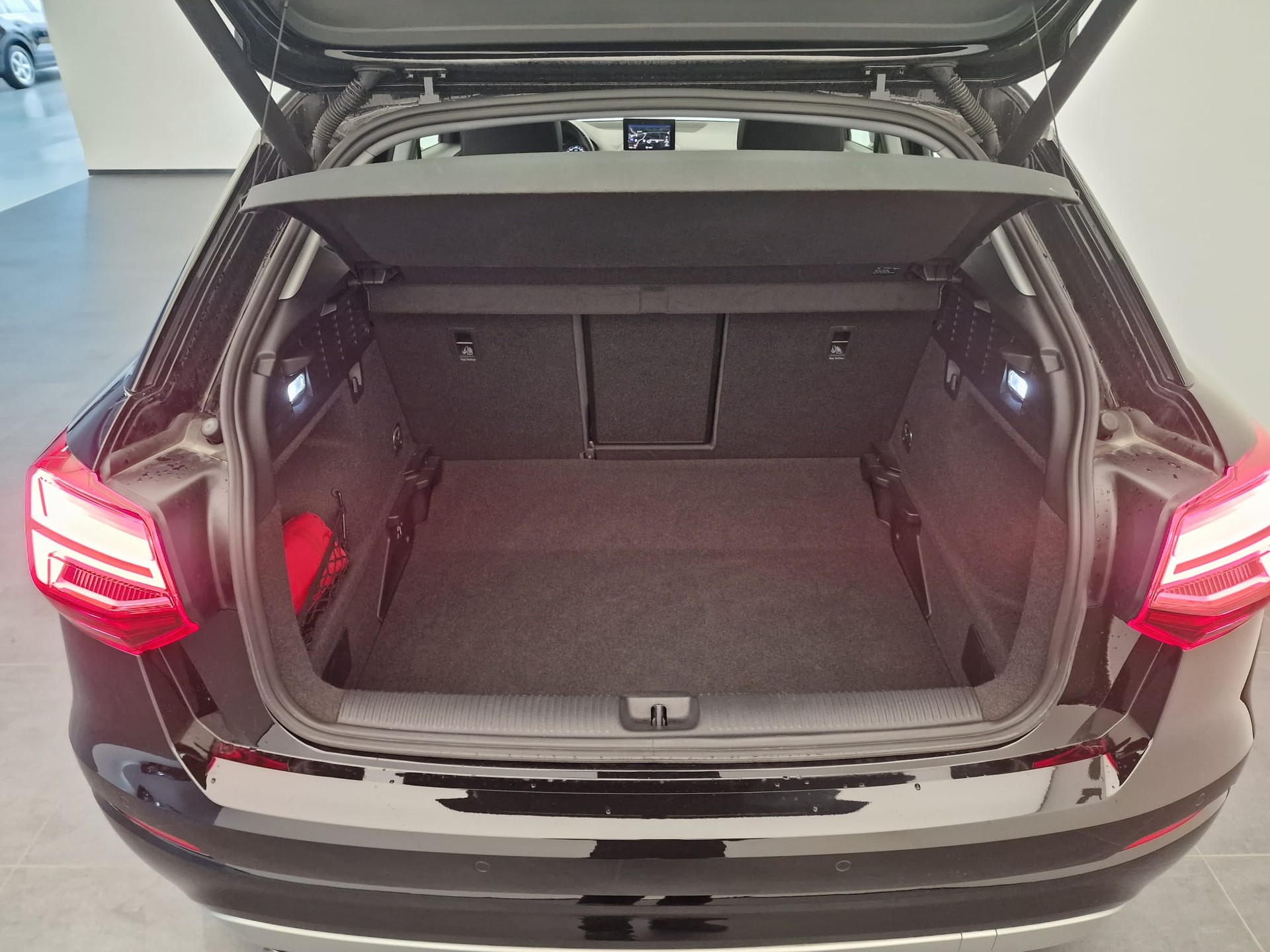 AUDI Q2 35 TFSI Sport S-tronic-image-15