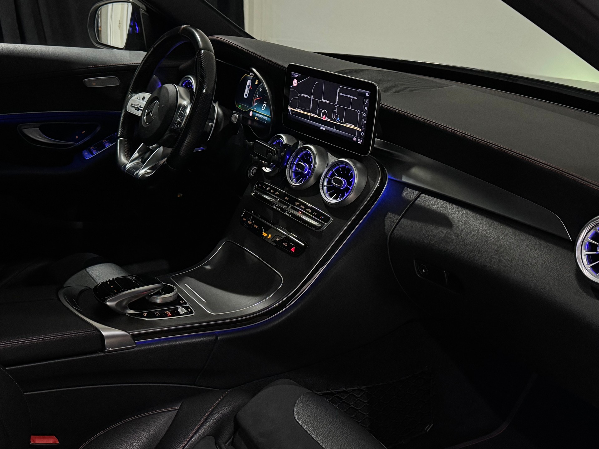 MERCEDES-BENZ C 43 AMG 4Matic Speedshift TCT 9G | 1.Hand |-image-16