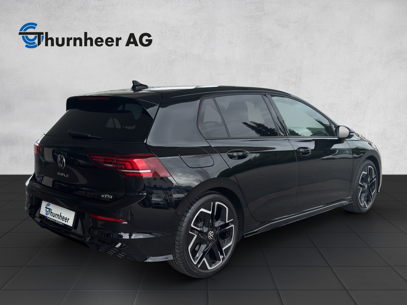 VW Golf 1.5 e TSI mHEV R-Line DSG-image-5