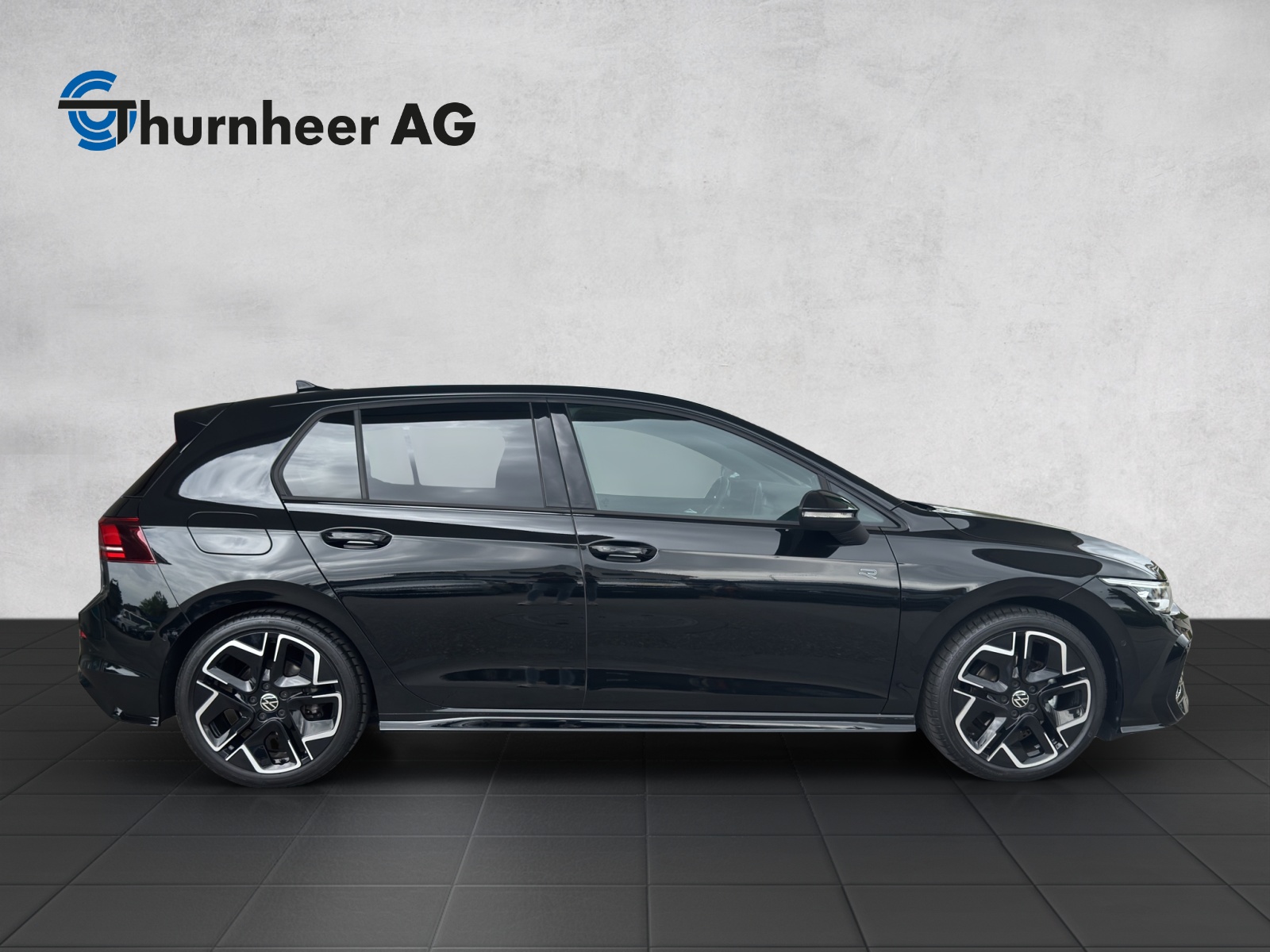 VW Golf 1.5 e TSI mHEV R-Line DSG-image-6