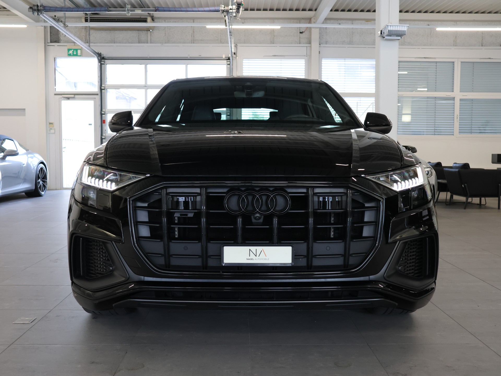 AUDI SQ8 TFSI quattro tiptronic *Premiumpaket* *Assistenzpaket plus* *Pano*-image-2
