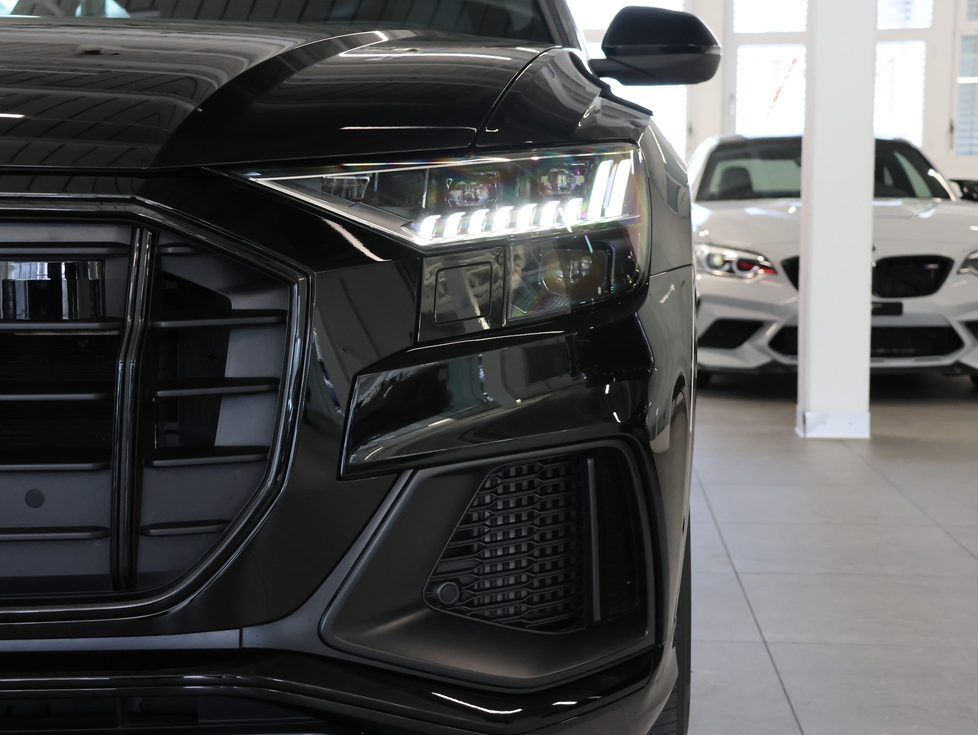 AUDI SQ8 TFSI quattro tiptronic *Premiumpaket* *Assistenzpaket plus* *Pano*-image-8