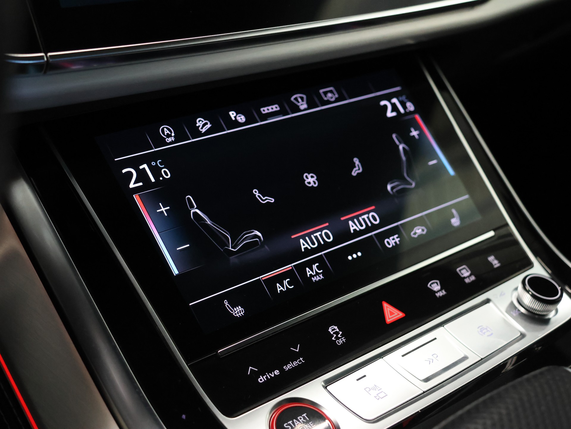 AUDI SQ8 TFSI quattro tiptronic *Premiumpaket* *Assistenzpaket plus* *Pano*-image-26