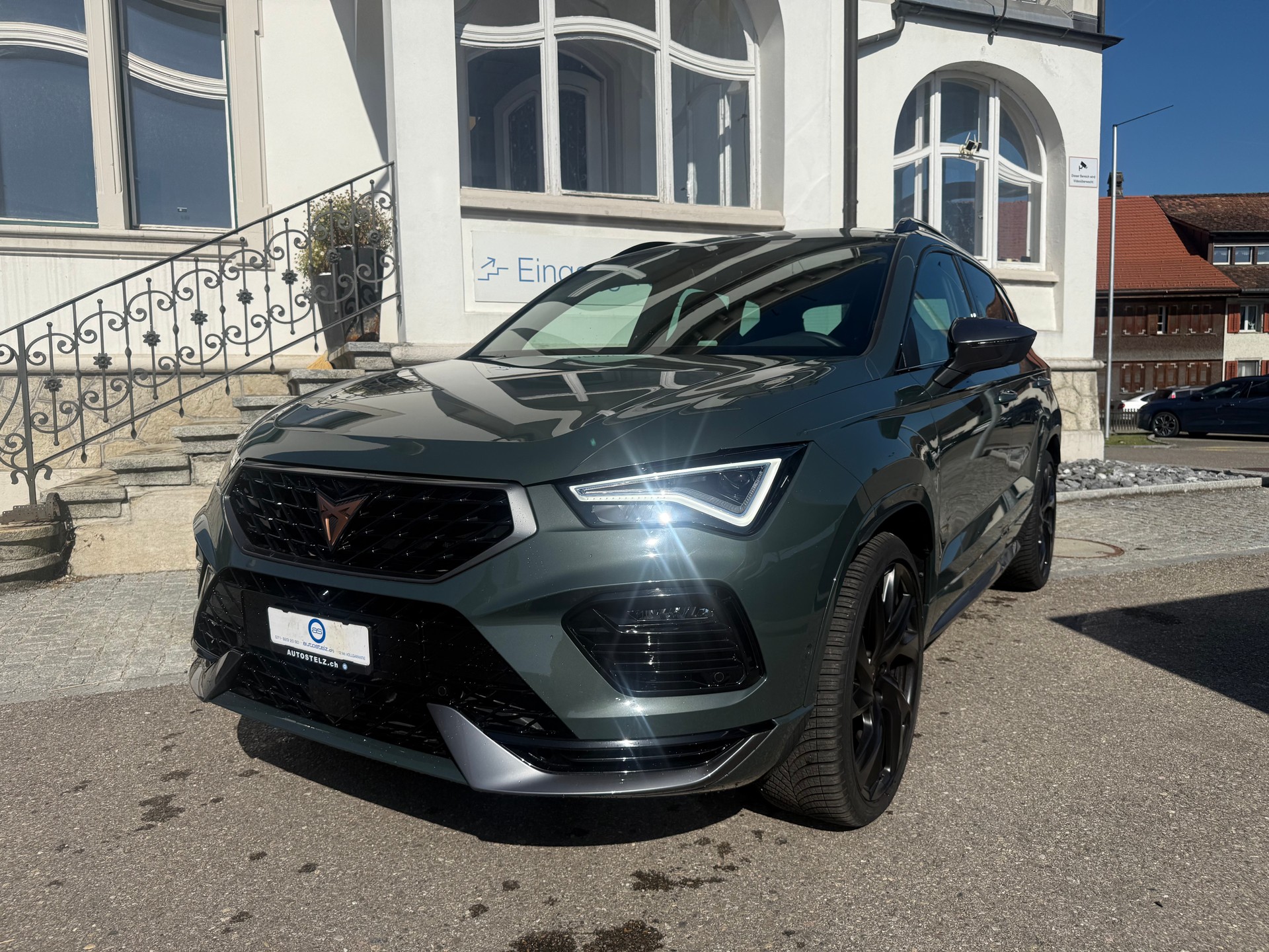 CUPRA Ateca 2.0 TSI VZ 4Drive DSG * 20 ZOLL 5 JAHRE GARANTIE EL SITZE LENKRAD HEIZUNG *-showroom-element-1