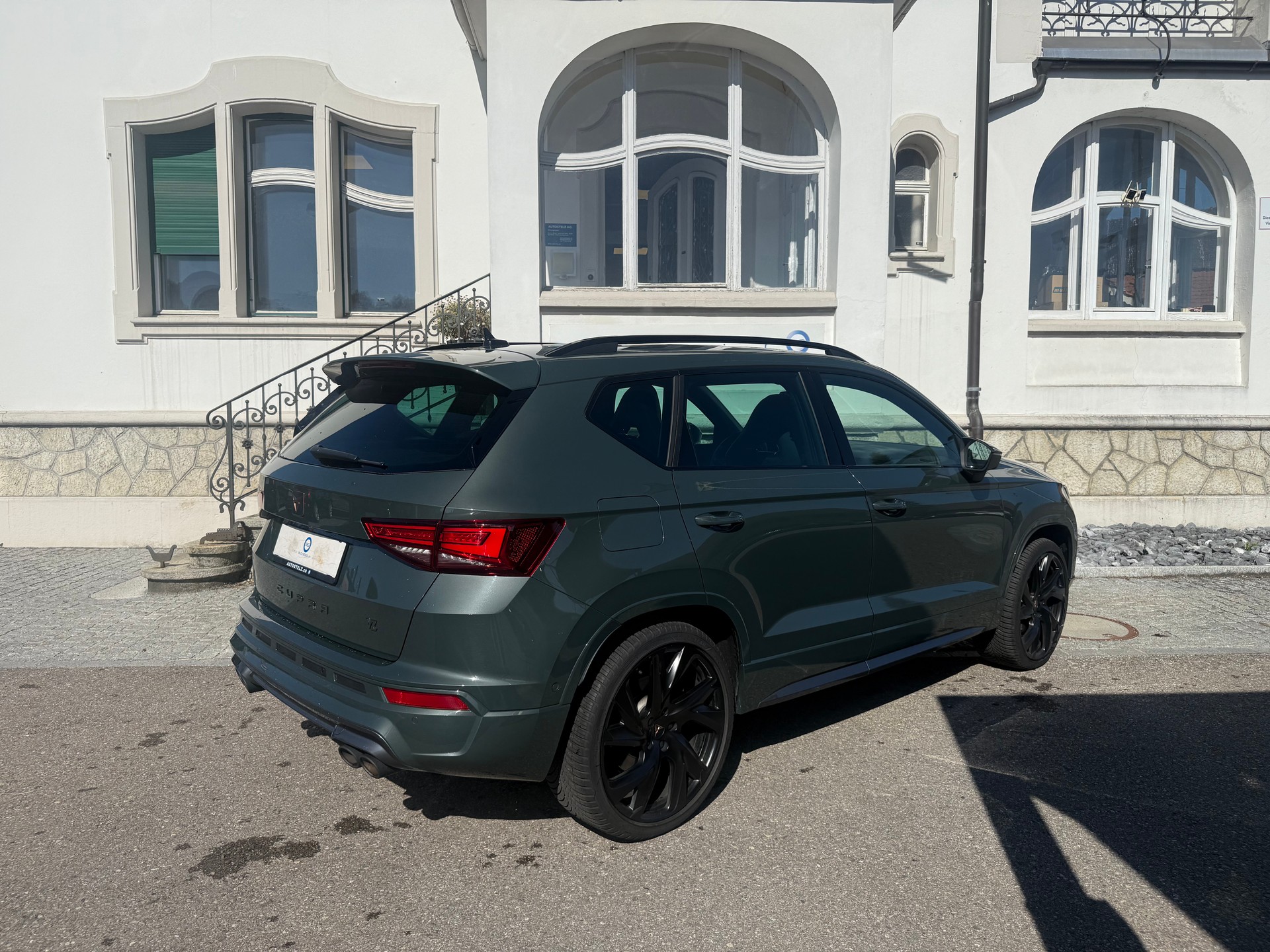 CUPRA Ateca 2.0 TSI VZ 4Drive DSG * 20 ZOLL 5 JAHRE GARANTIE EL SITZE LENKRAD HEIZUNG *-image-4