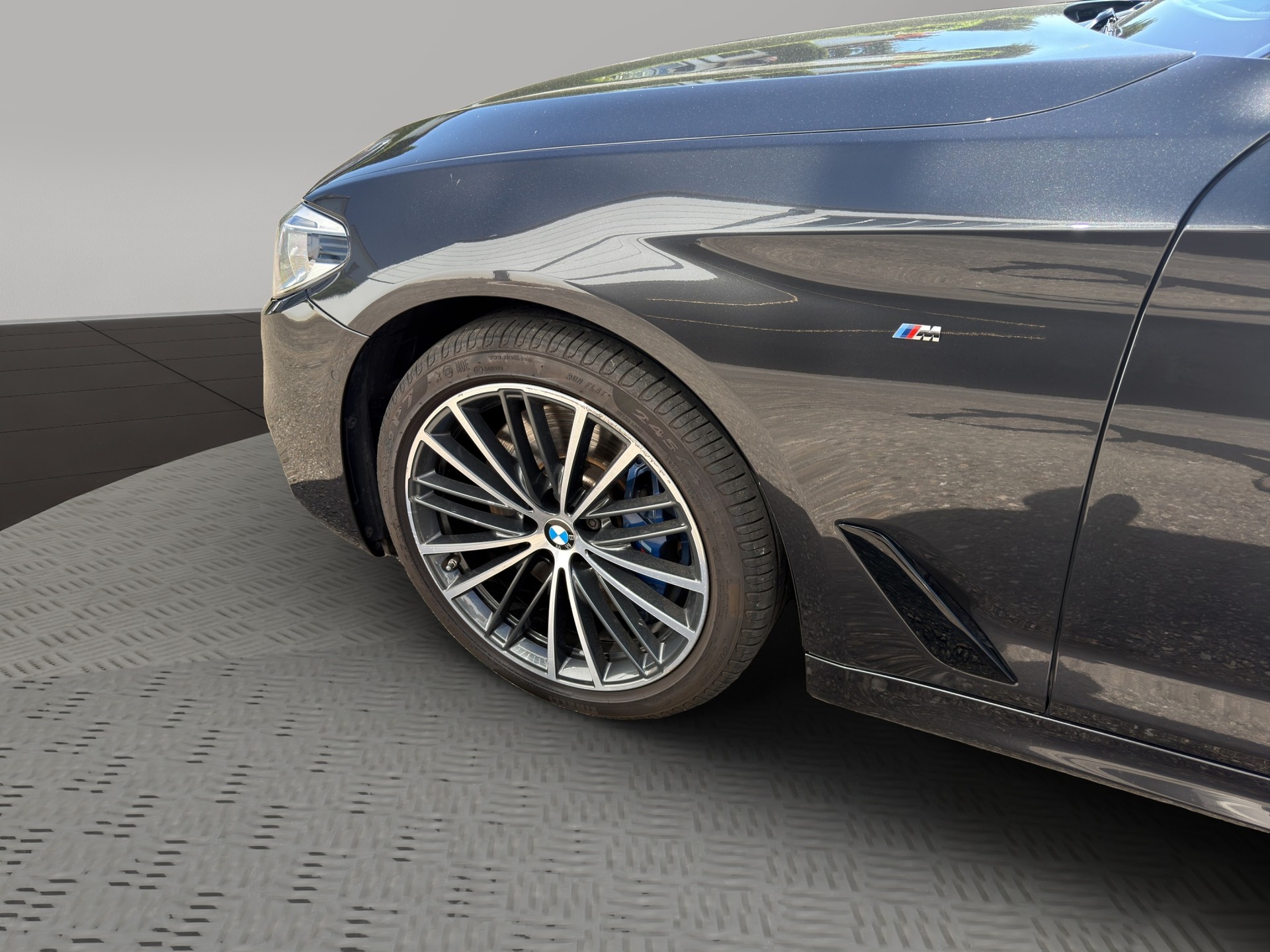BMW 540i xDrive Touring Steptronic-image-8
