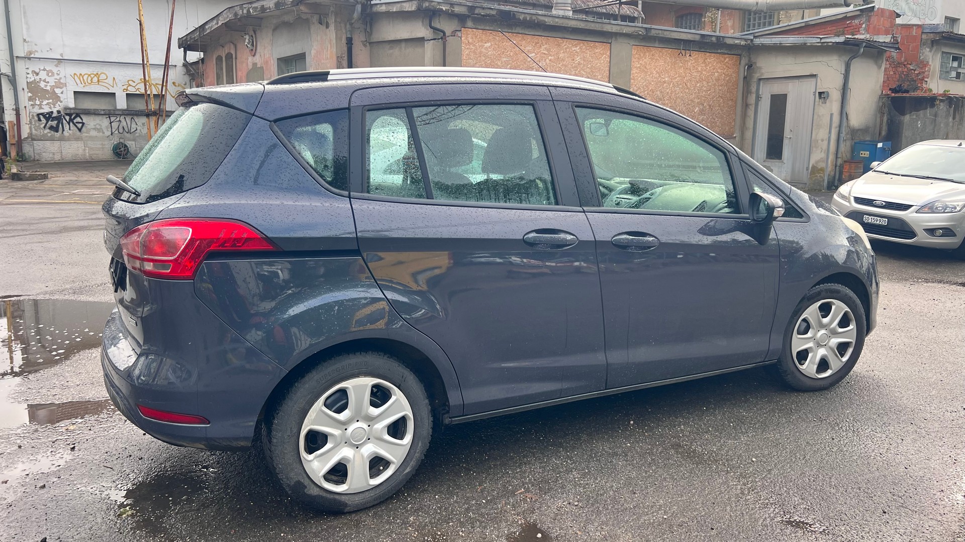 FORD B-Max 1.0 SCTi Titanium-image-2
