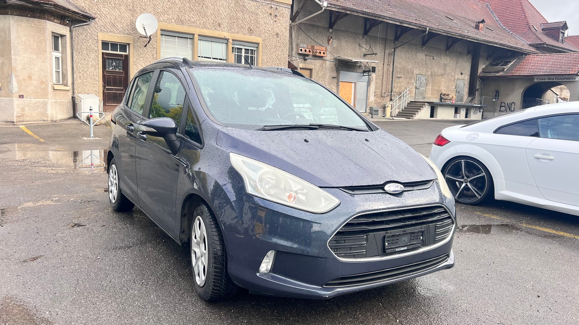 FORD B-Max 1.0 SCTi Titanium-image-1