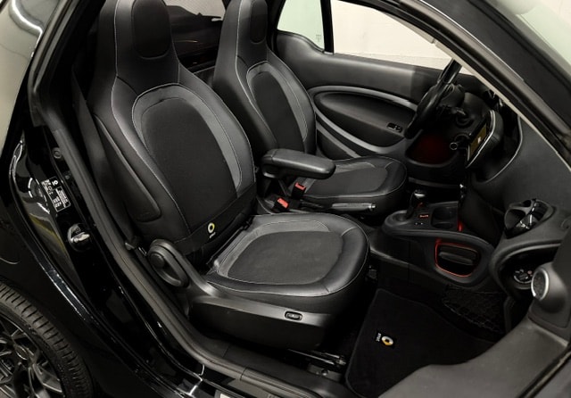SMART fortwo Brabus 110 twinmatic-image-15