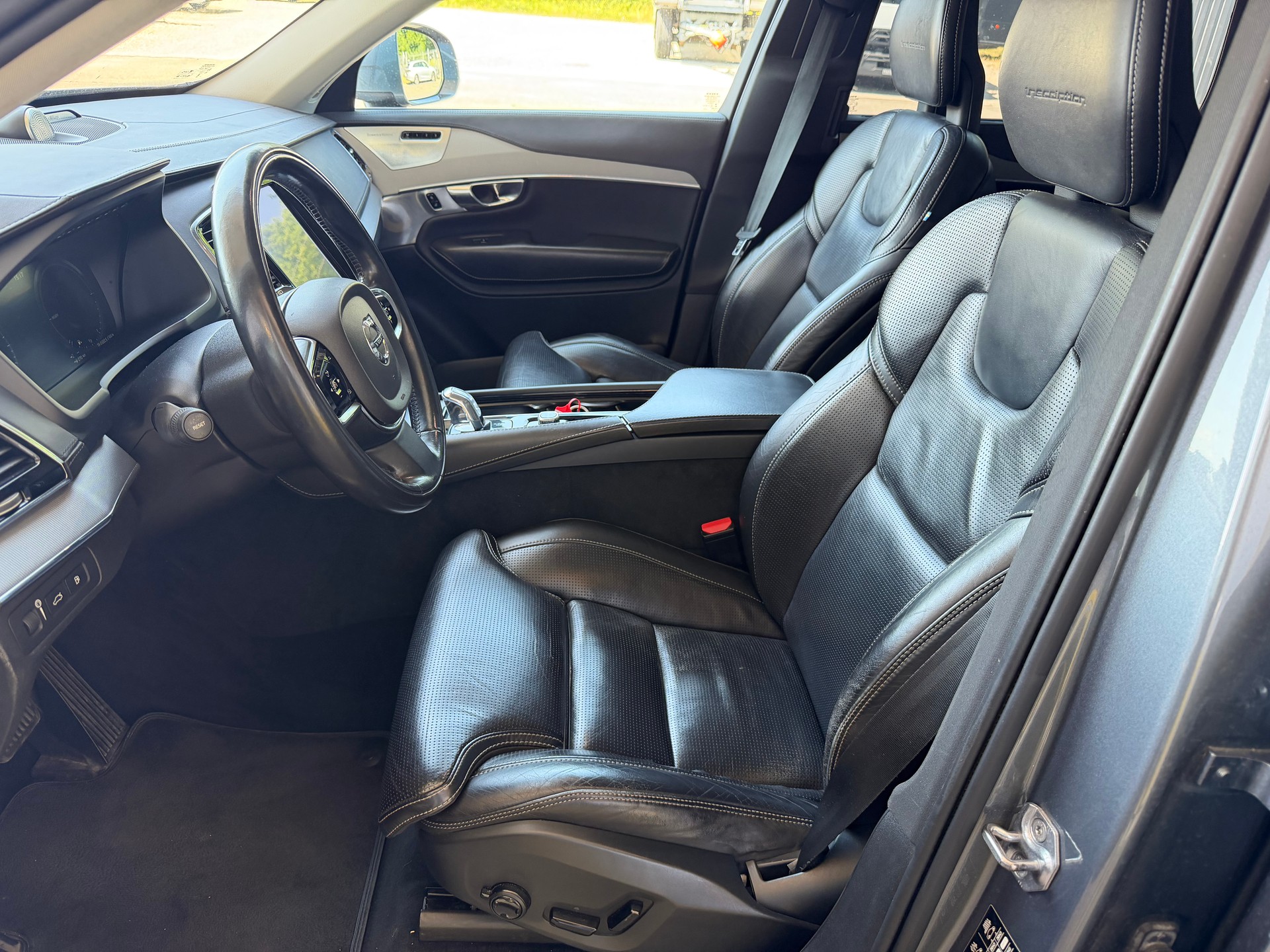 VOLVO XC90 T8 AWD Inscription Geartronic-image-6