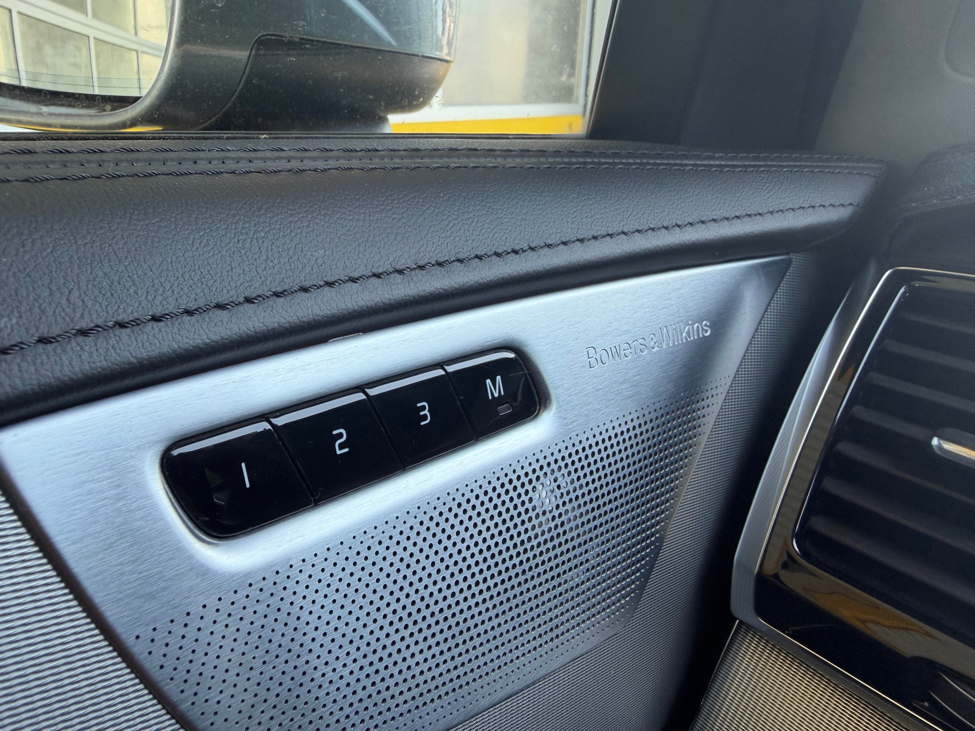 VOLVO XC90 T8 AWD Inscription Geartronic-image-14