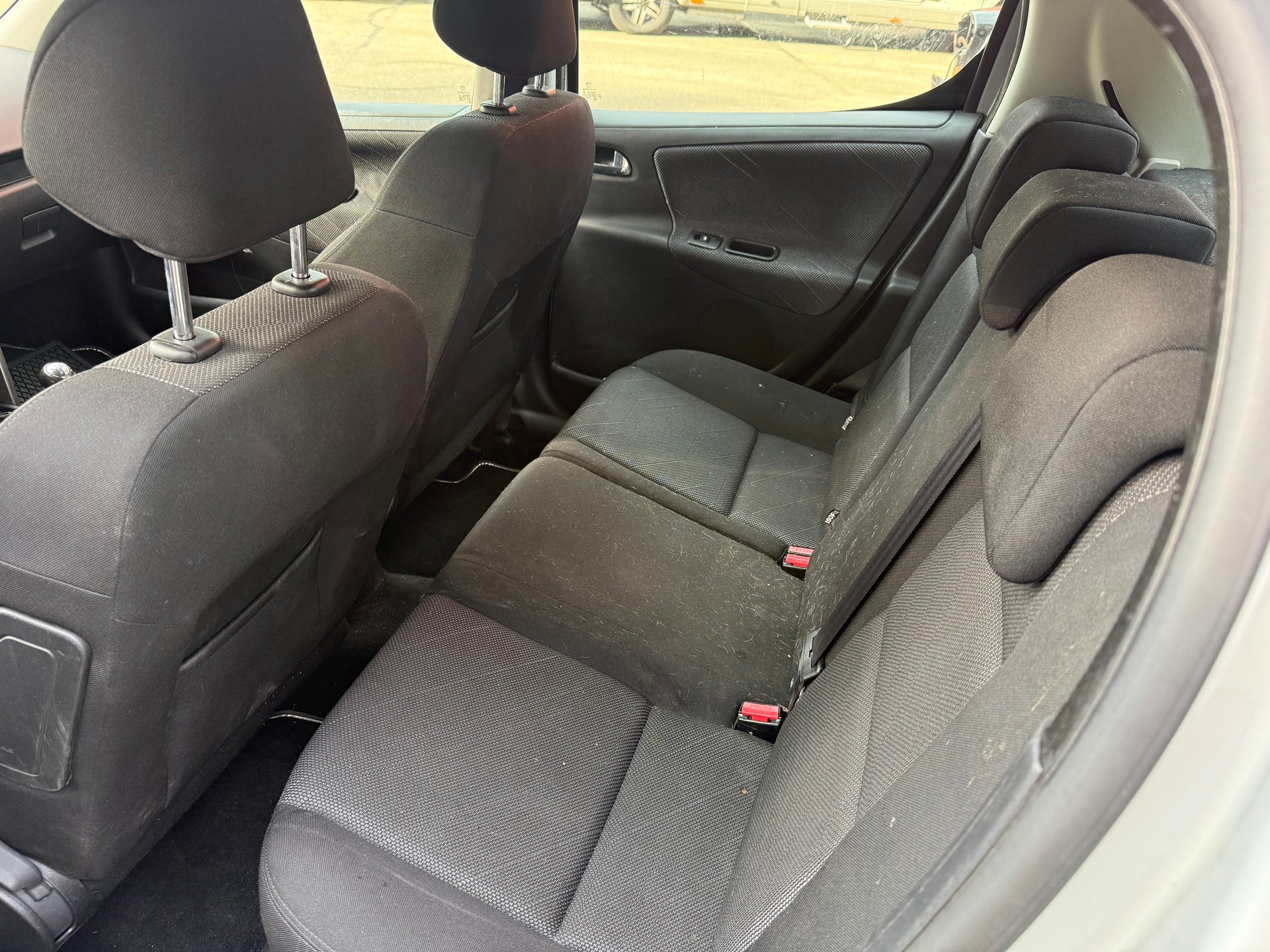 PEUGEOT 1.6 16V XS Premium-image-4