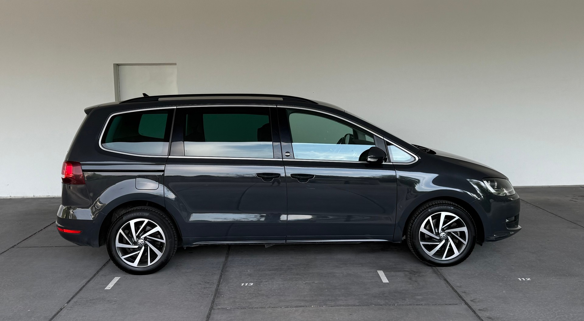 VW Sharan 2.0 TDI BMT Sound 4Motion DSG-image-5