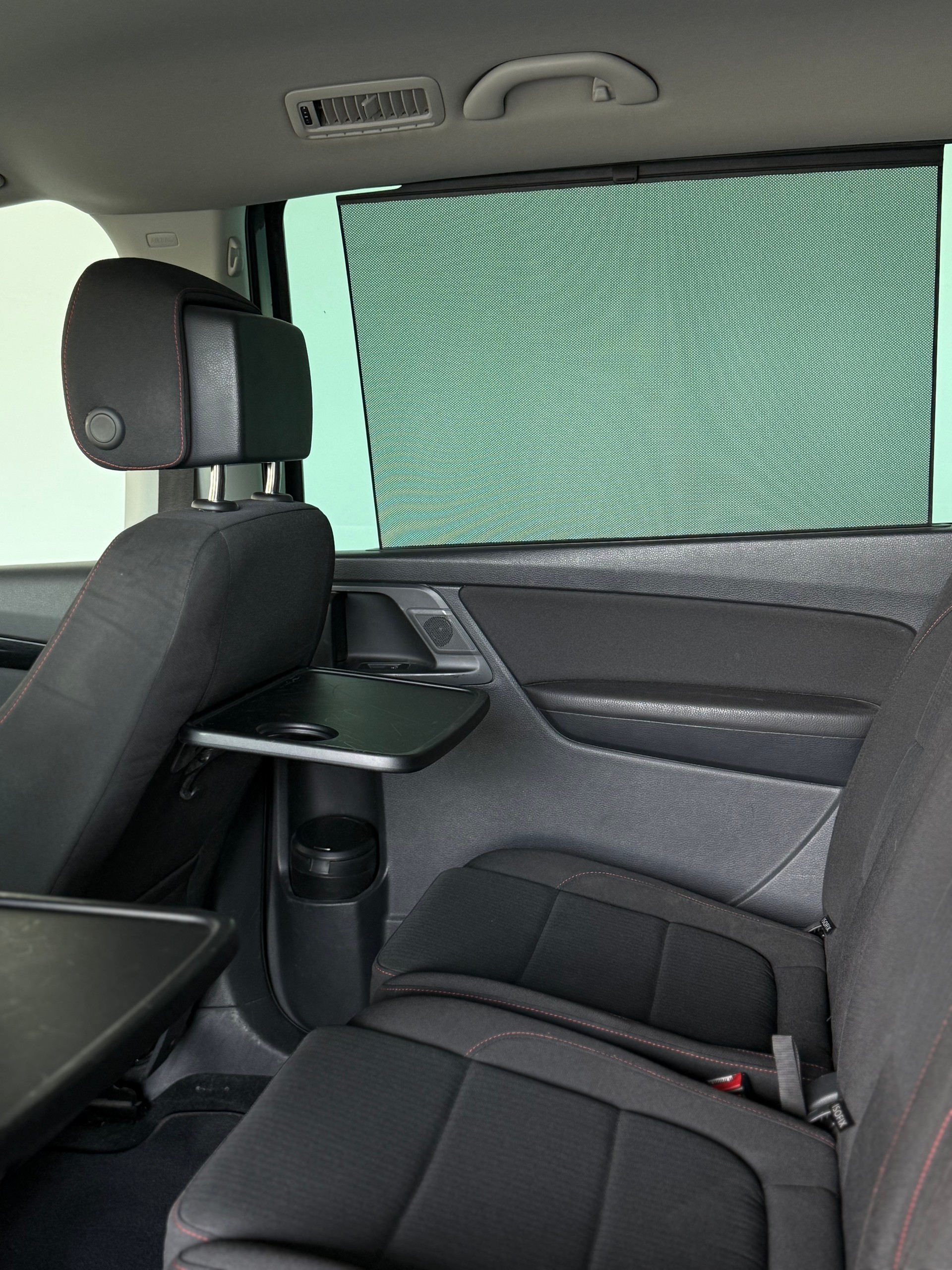 VW Sharan 2.0 TDI BMT Sound 4Motion DSG-image-13