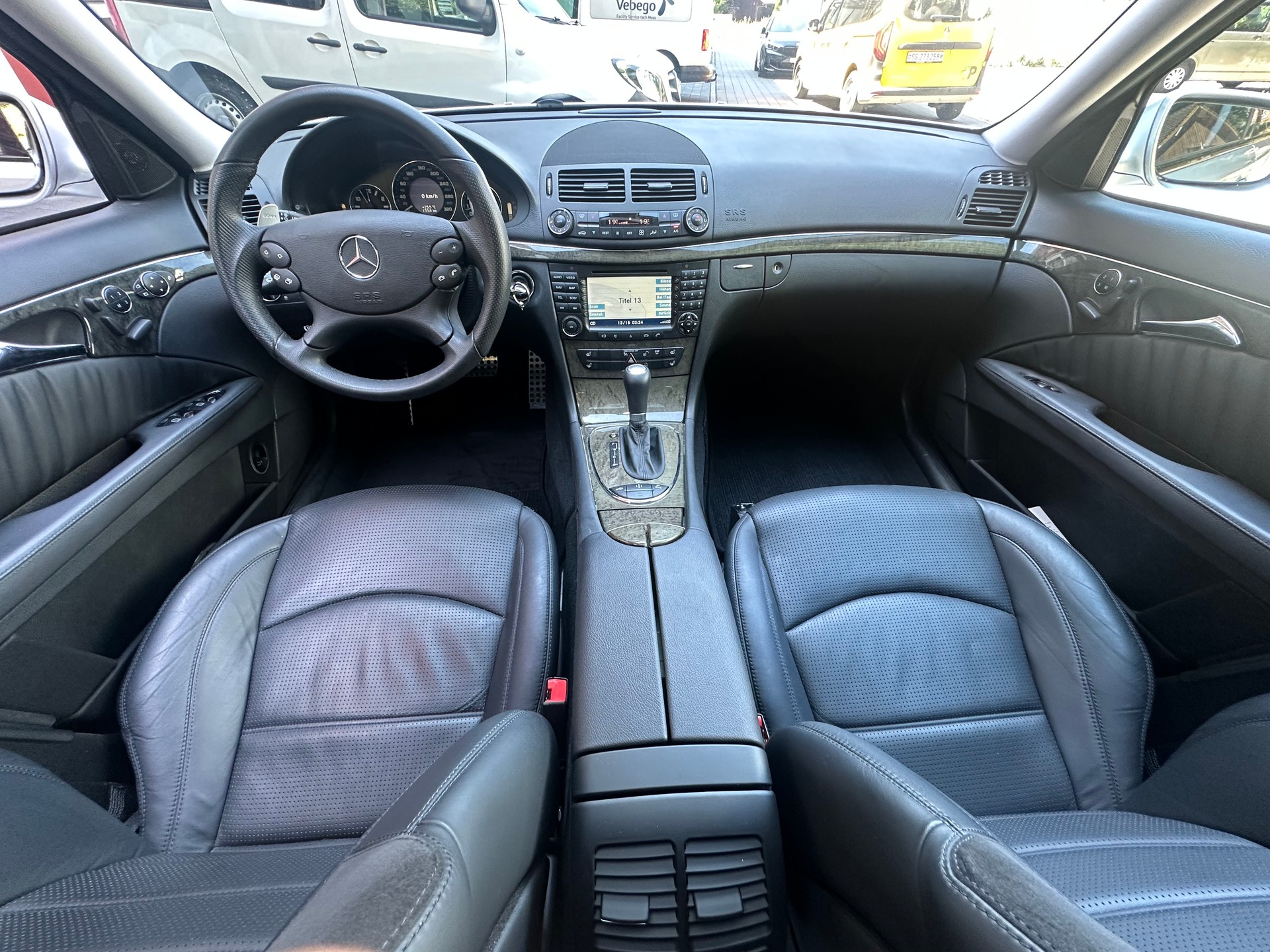 MERCEDES-BENZ E 63 AMG Avantgarde 7G-Tronic-image-7