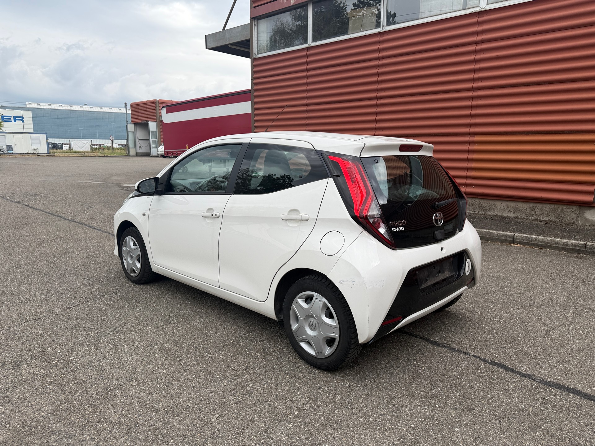 TOYOTA Aygo 1.0 VVT-i x-play X-shift-image-5