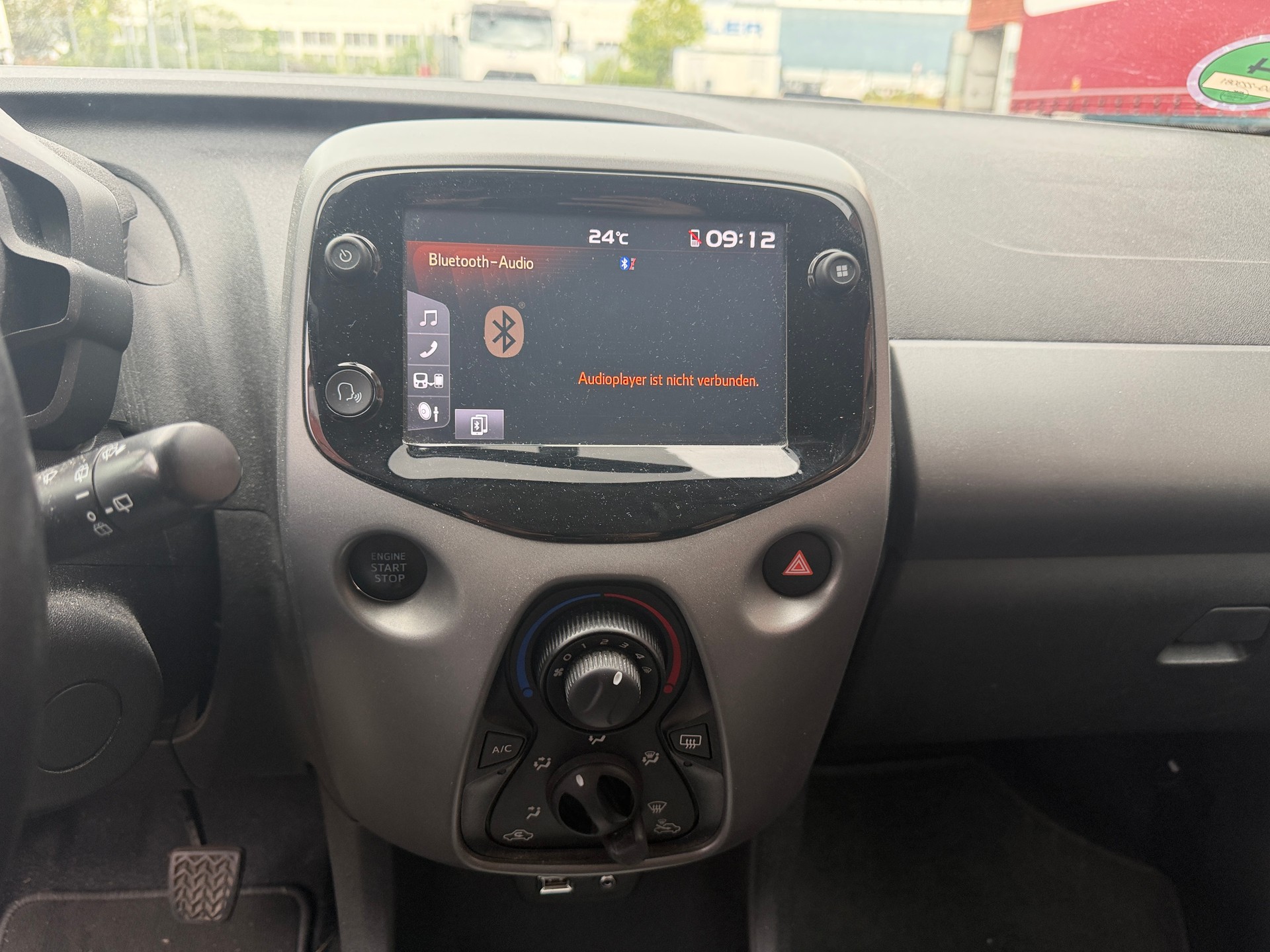 TOYOTA Aygo 1.0 VVT-i x-play X-shift-image-11