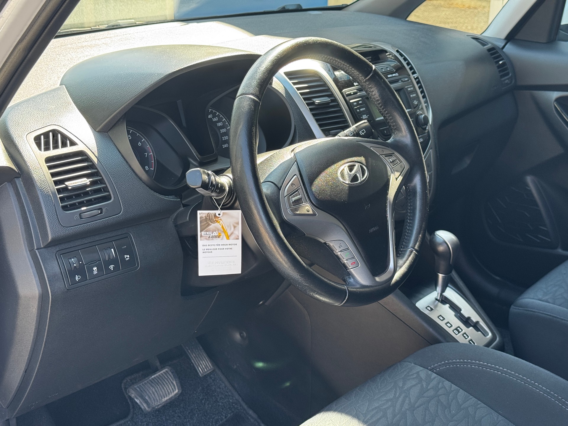 HYUNDAI iX20 1.6 Style Automatic-image-11