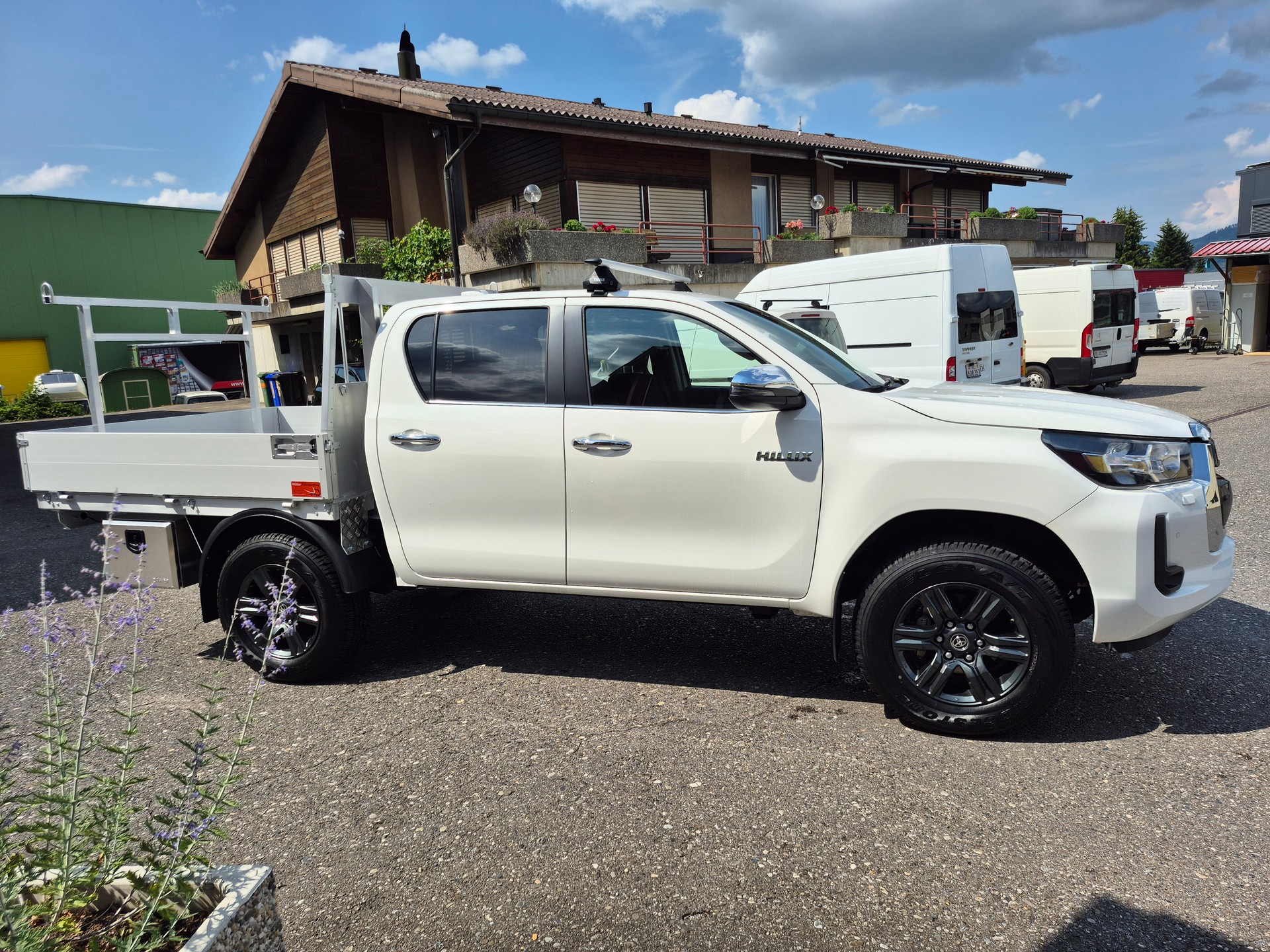 TOYOTA Hilux 2.4d Style Double Cab 4x4 A-image-3