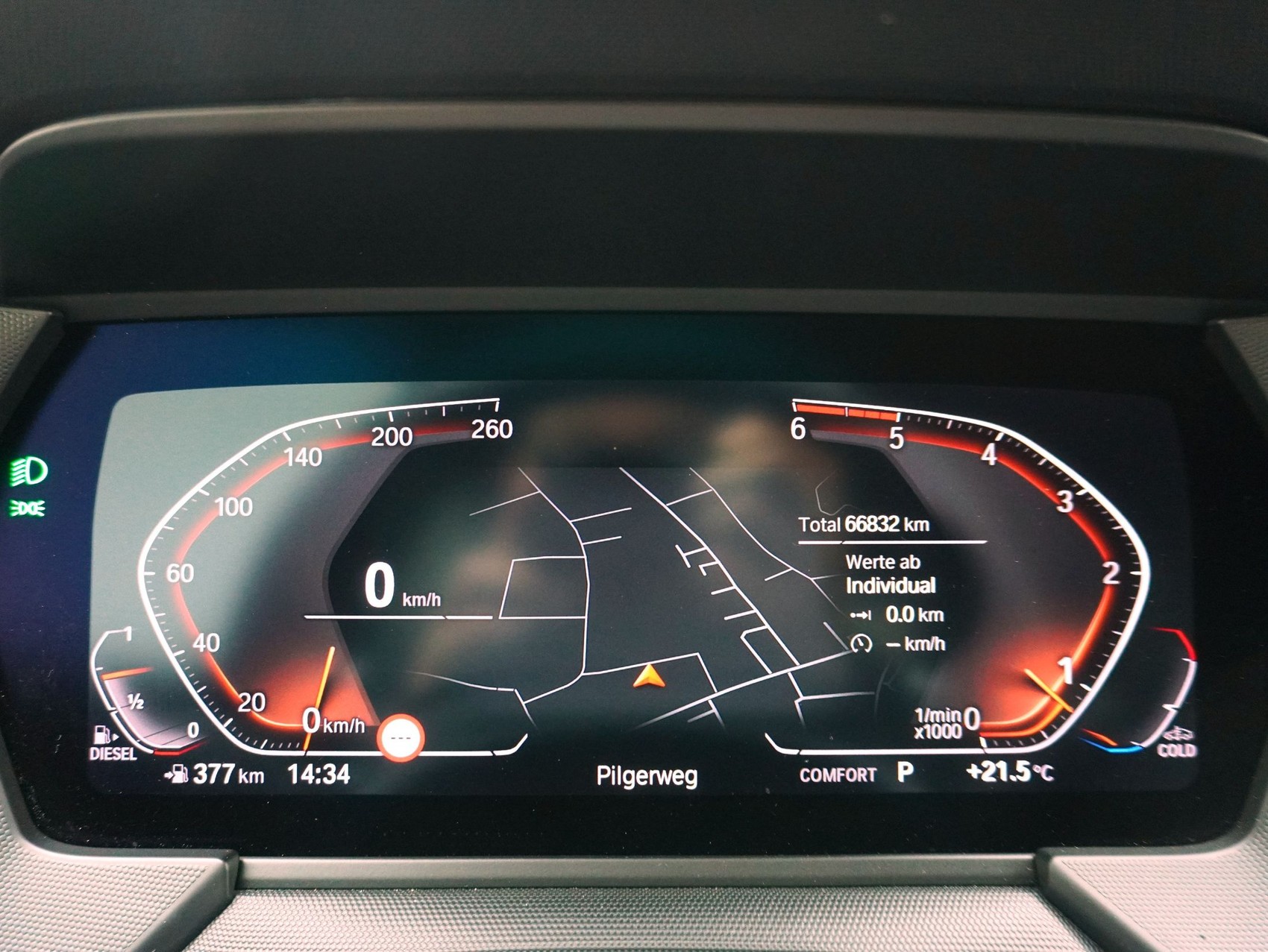 BMW 1er 120d xDrive M Sport-image-16