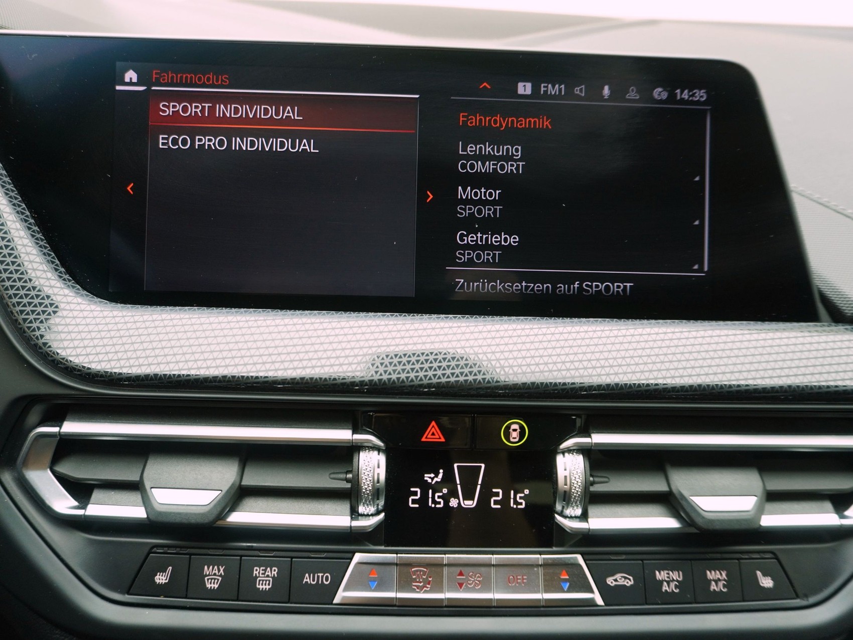 BMW 1er 120d xDrive M Sport-image-18