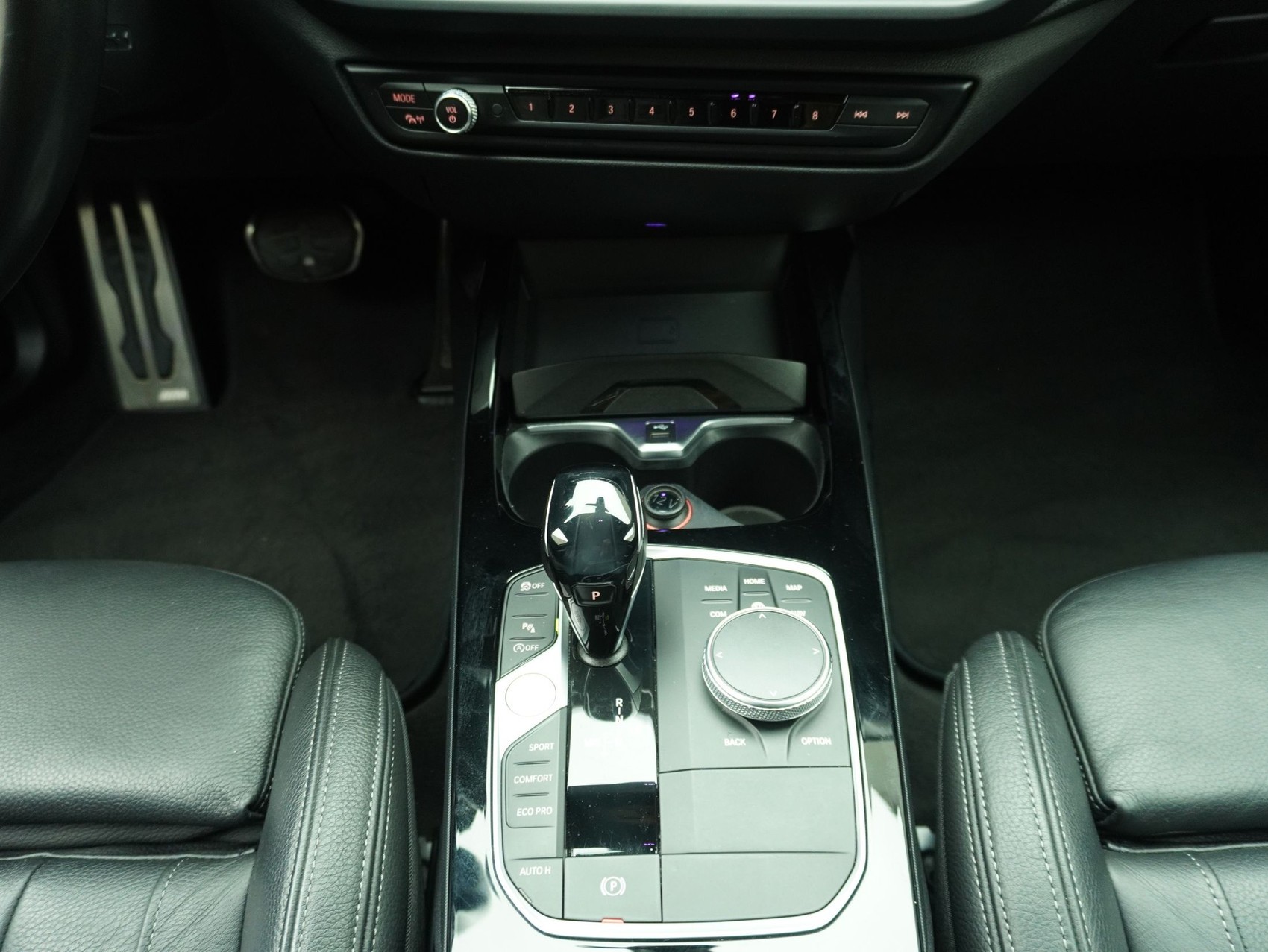BMW 1er 120d xDrive M Sport-image-14