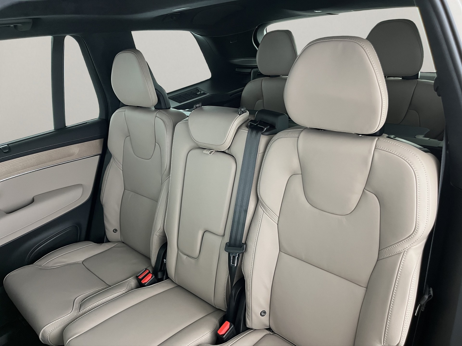 VOLVO XC90 2.0 T8 TE Ultra Bright eAWD-image-17