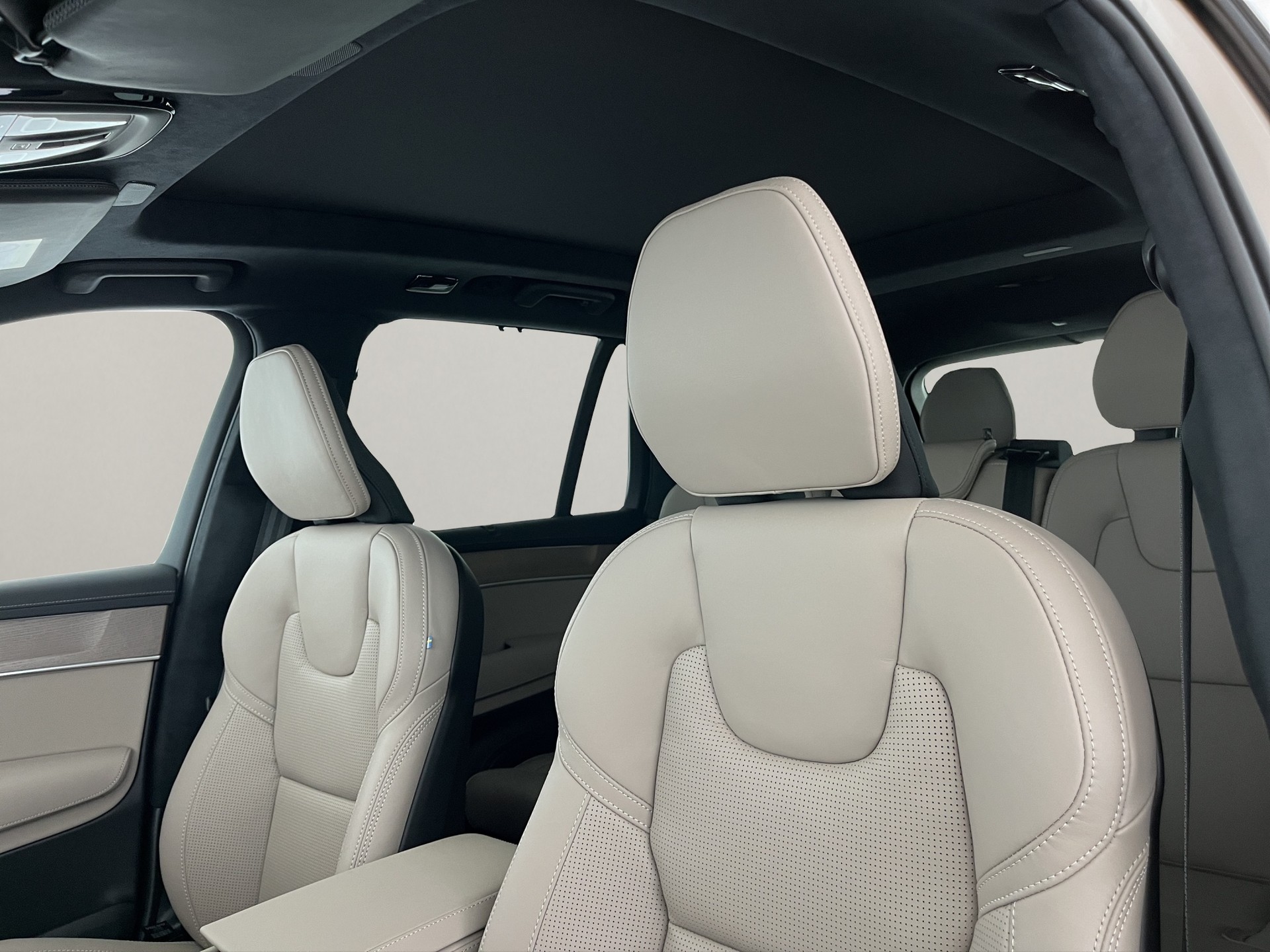 VOLVO XC90 2.0 T8 TE Ultra Bright eAWD-image-16