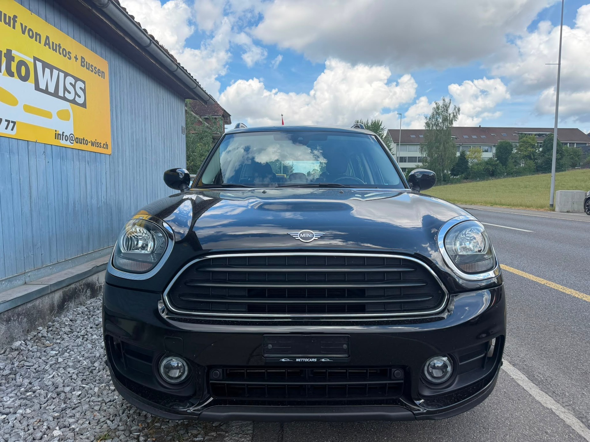 MINI Countryman One D FWD-image-0