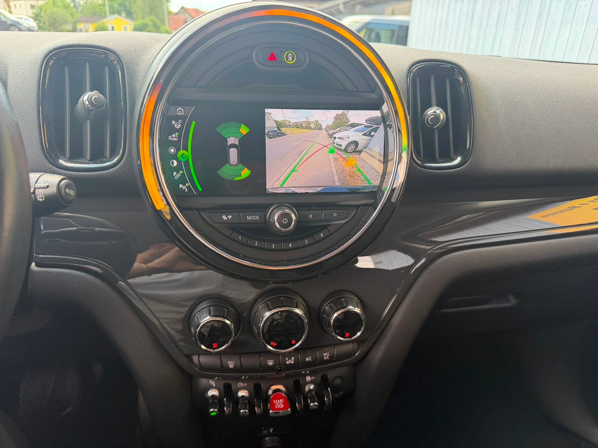 MINI Countryman One D FWD-image-13