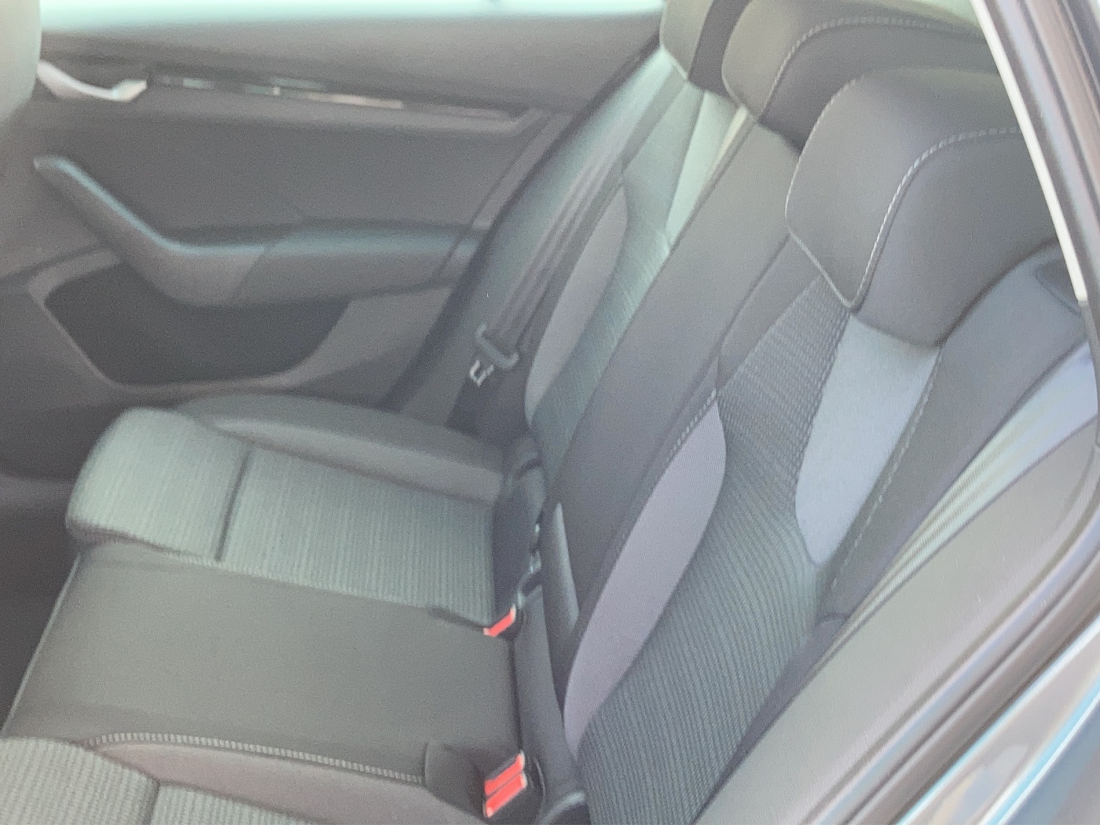 SKODA Octavia Combi 2.0 TSI DSG Selection 4x4-image-11