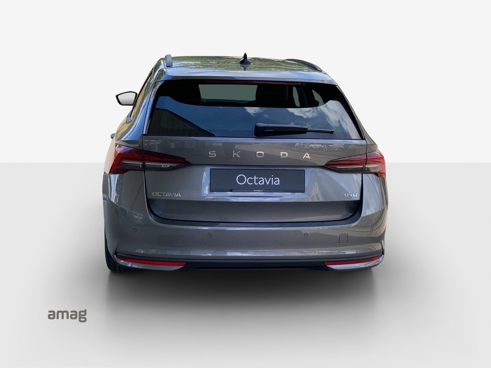 SKODA Octavia Combi 2.0 TSI DSG Selection 4x4-image-3