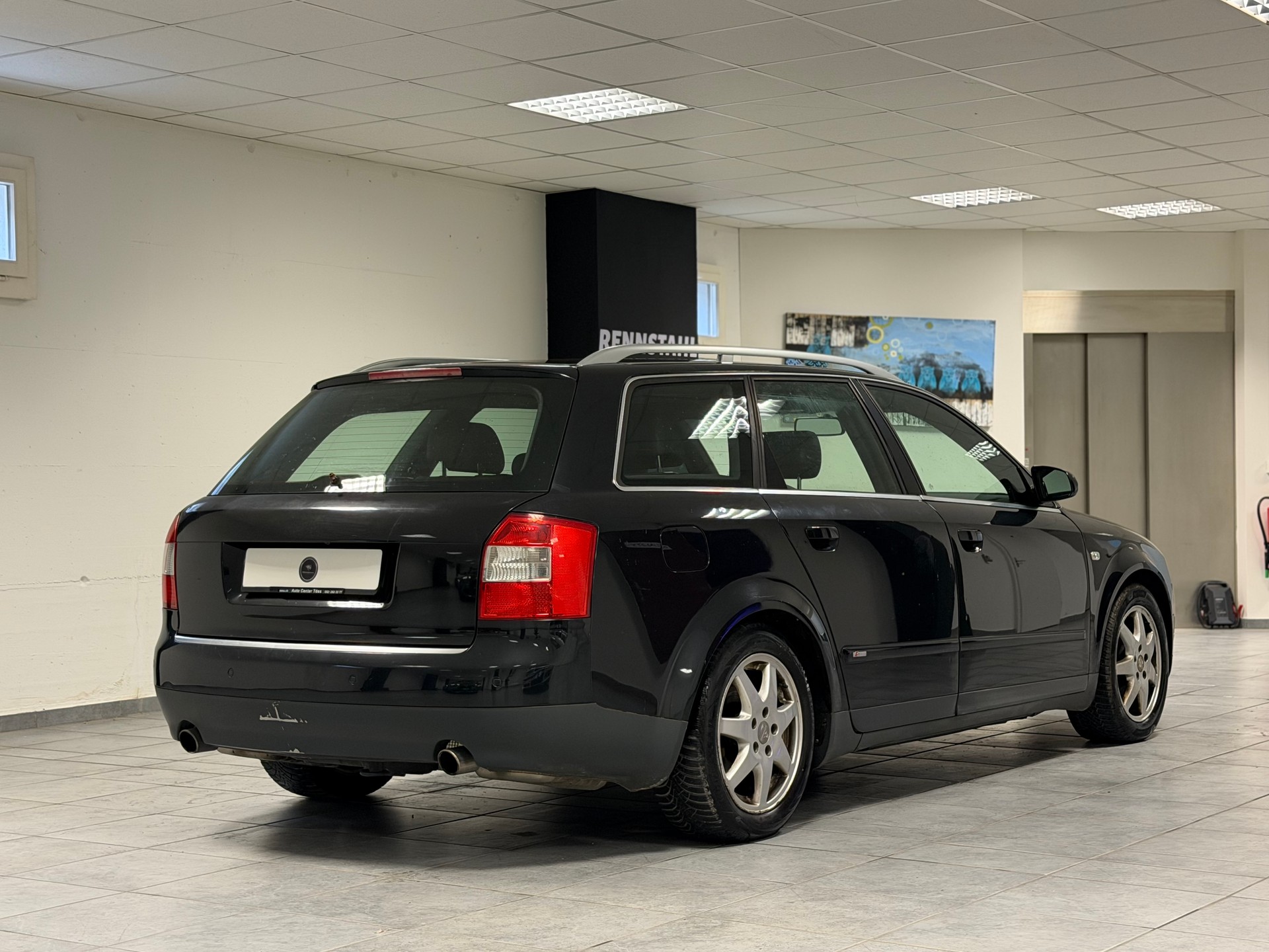 AUDI A4 Avant 1.8 T-image-7