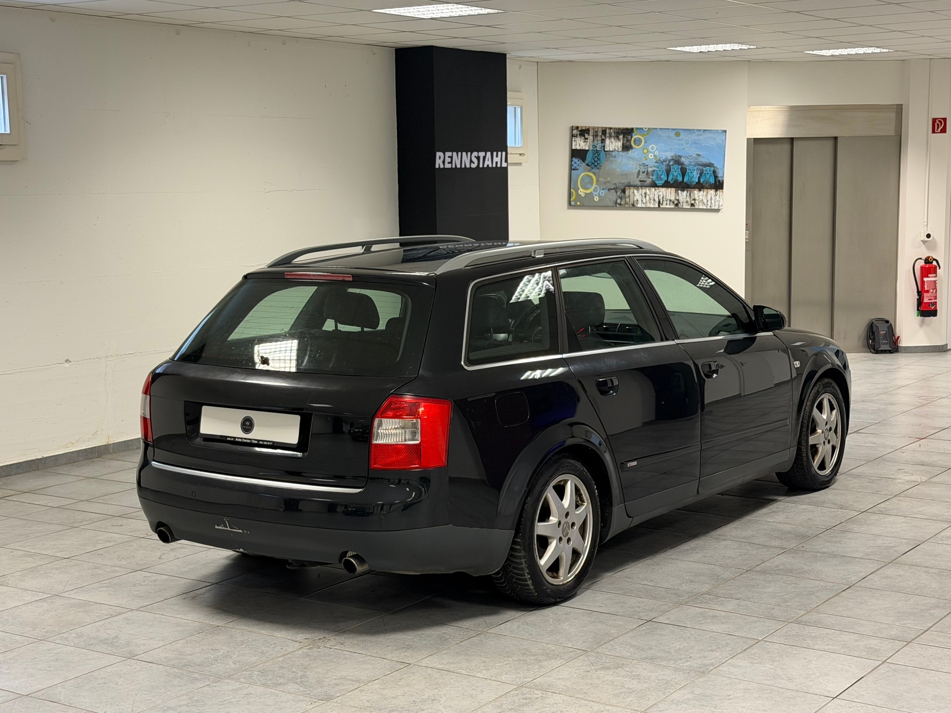 AUDI A4 Avant 1.8 T-image-8