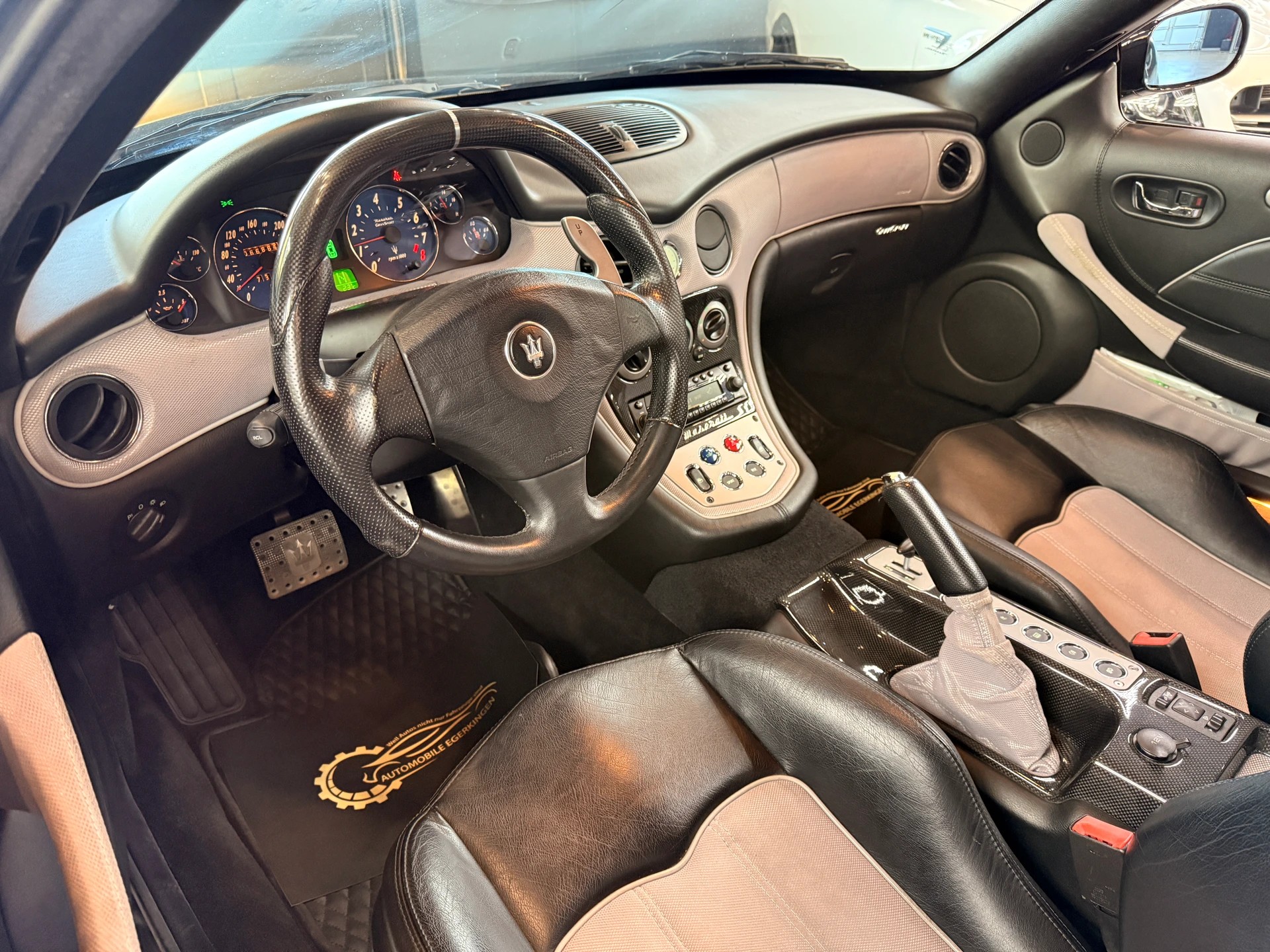 MASERATI Coupé GranSport-image-8