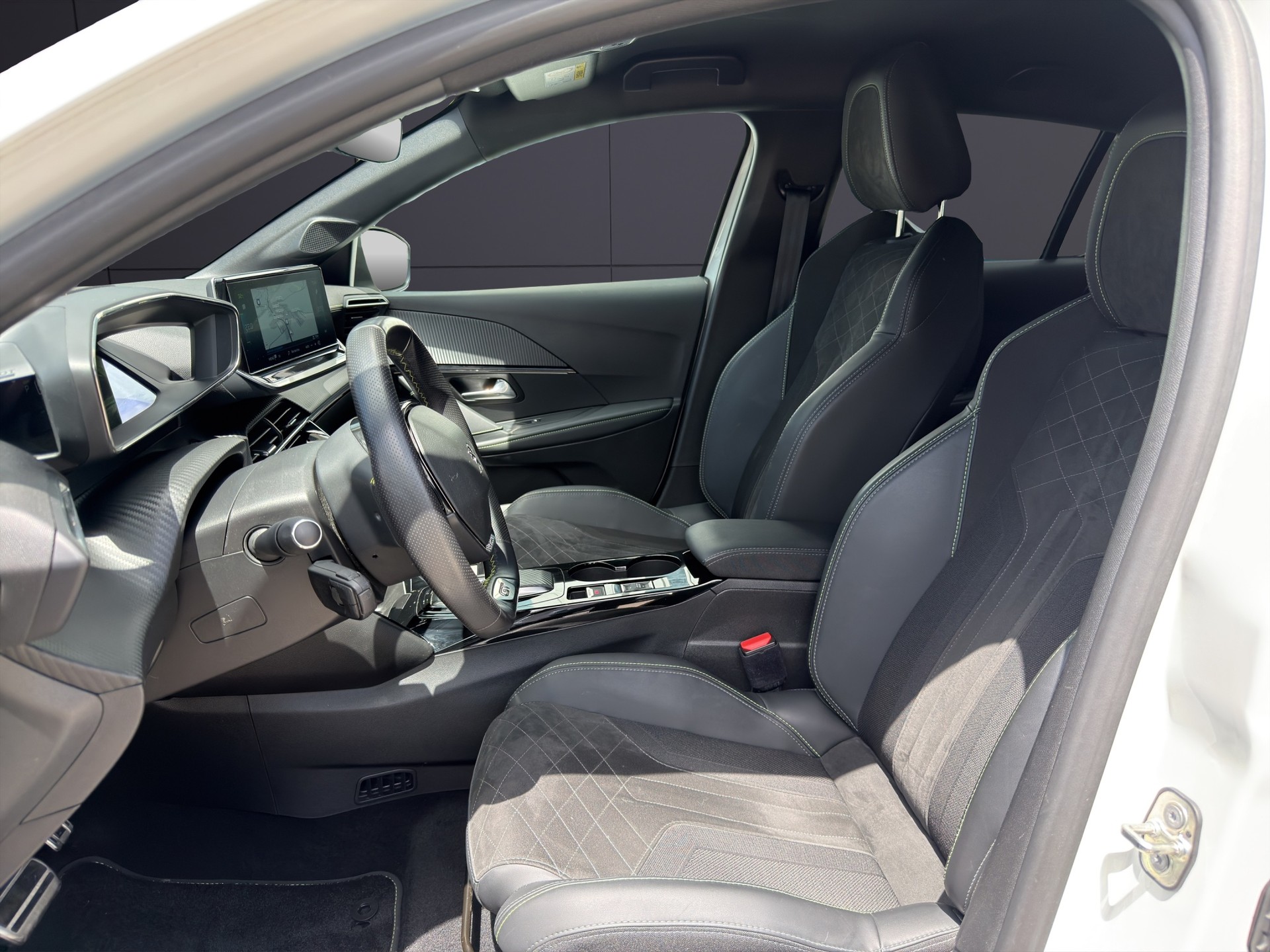 PEUGEOT 208 Elektrik GT Pack-image-5