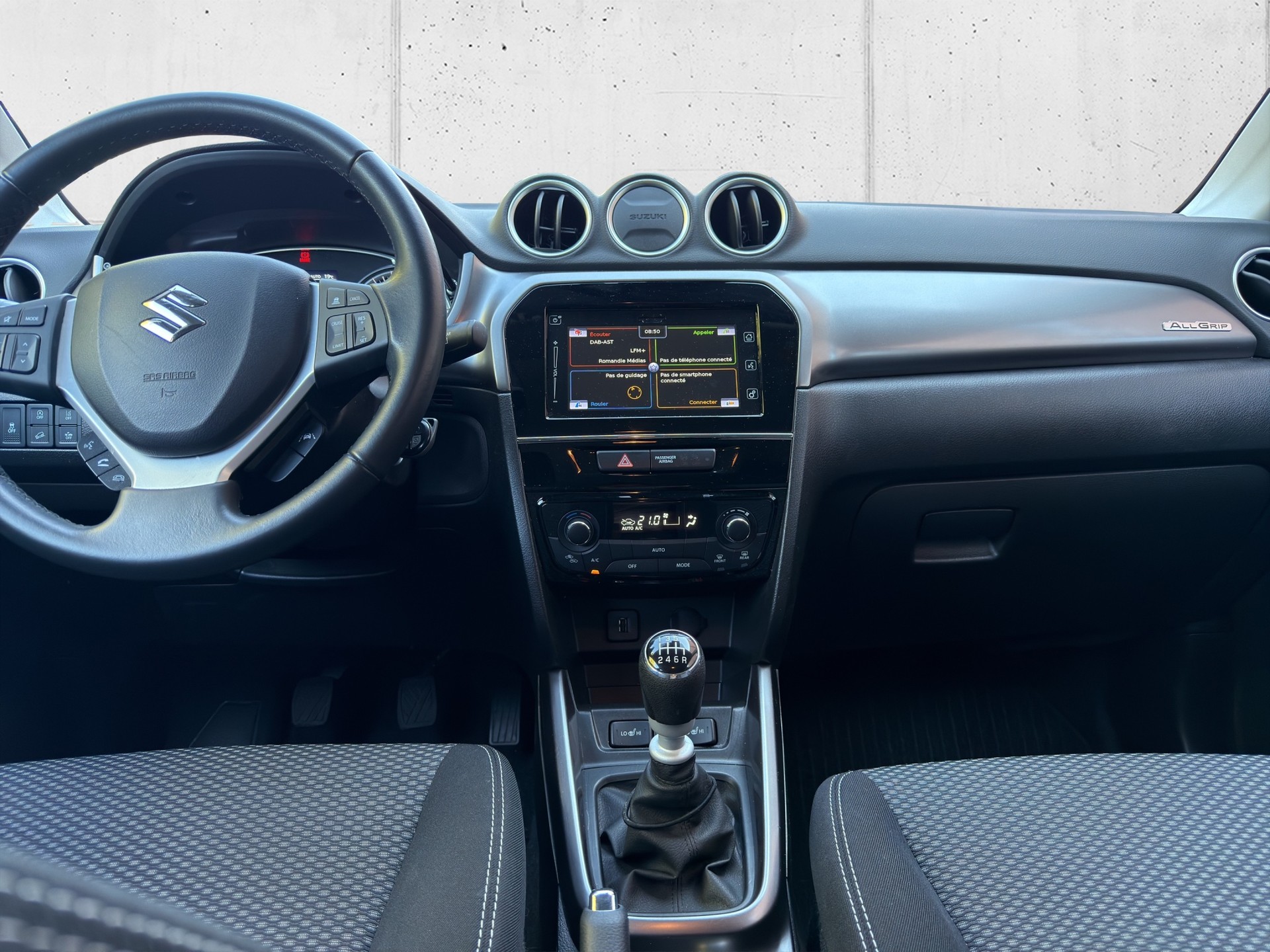SUZUKI Vitara 1.4 Boosterjet Compact Top Hybrid-image-18
