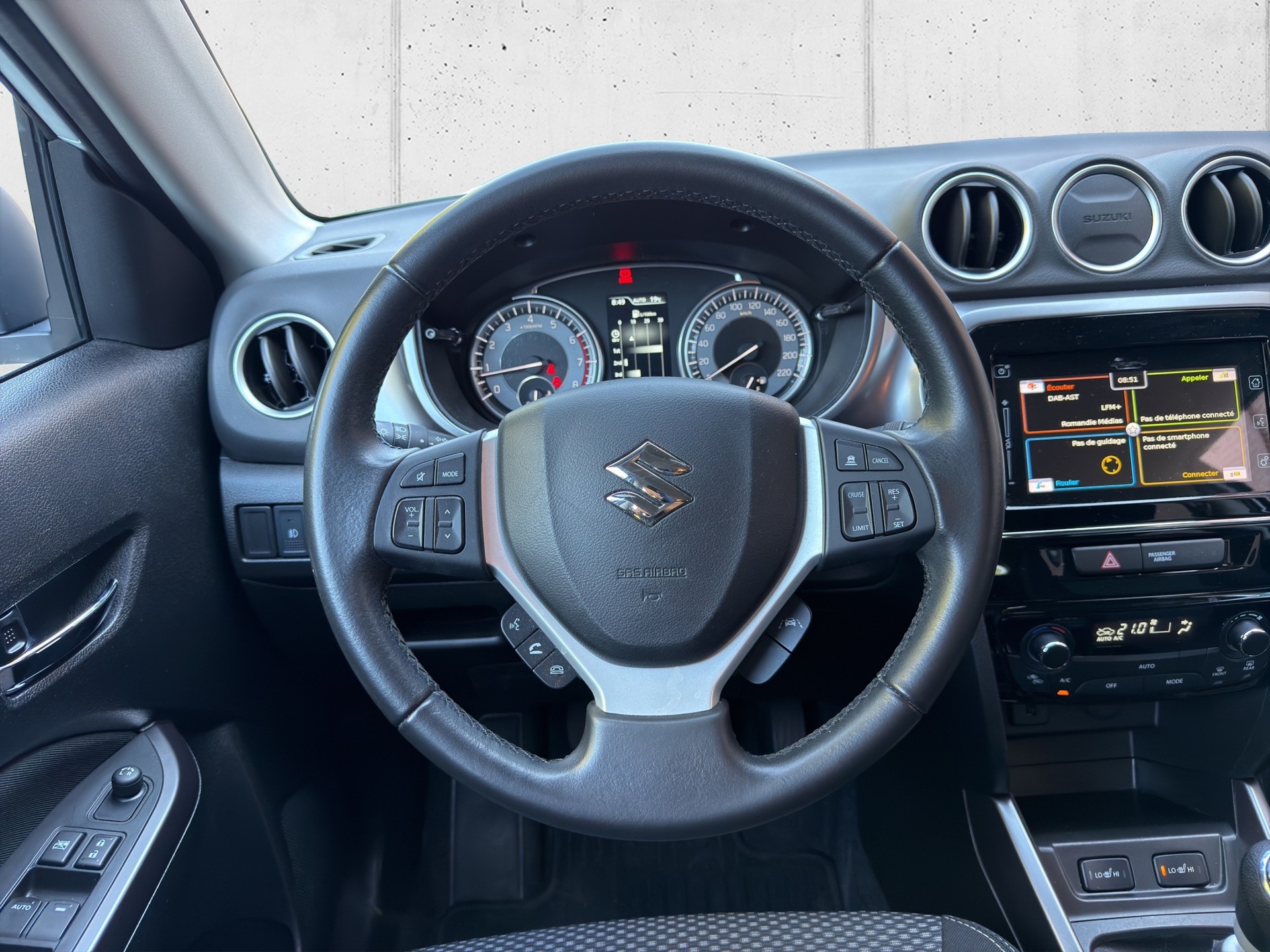 SUZUKI Vitara 1.4 Boosterjet Compact Top Hybrid-image-13