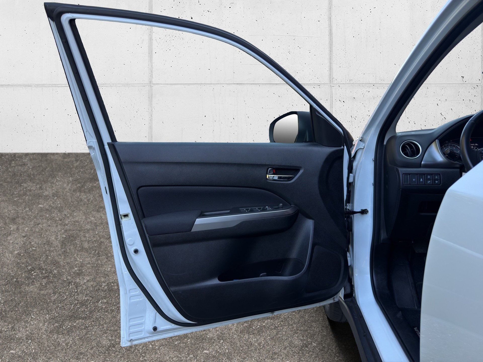 SUZUKI Vitara 1.4 Boosterjet Compact Top Hybrid-image-25