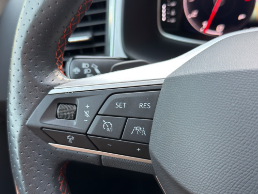 SEAT Ateca 2.0TSI HO FR 4D-image-8