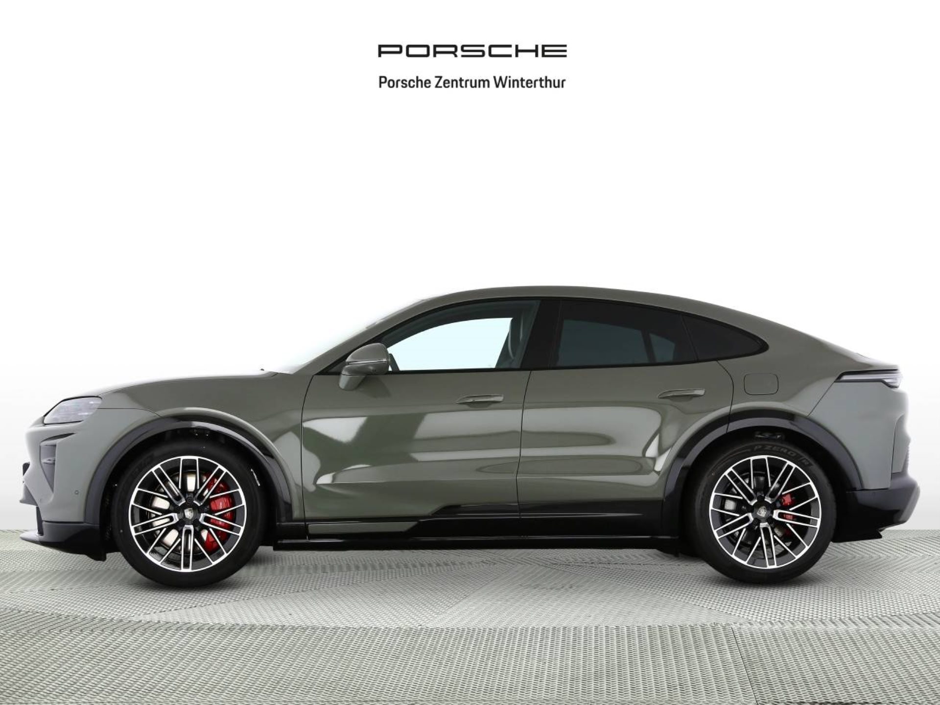 PORSCHE Cayenne Turbo Coupé Electric-image-1