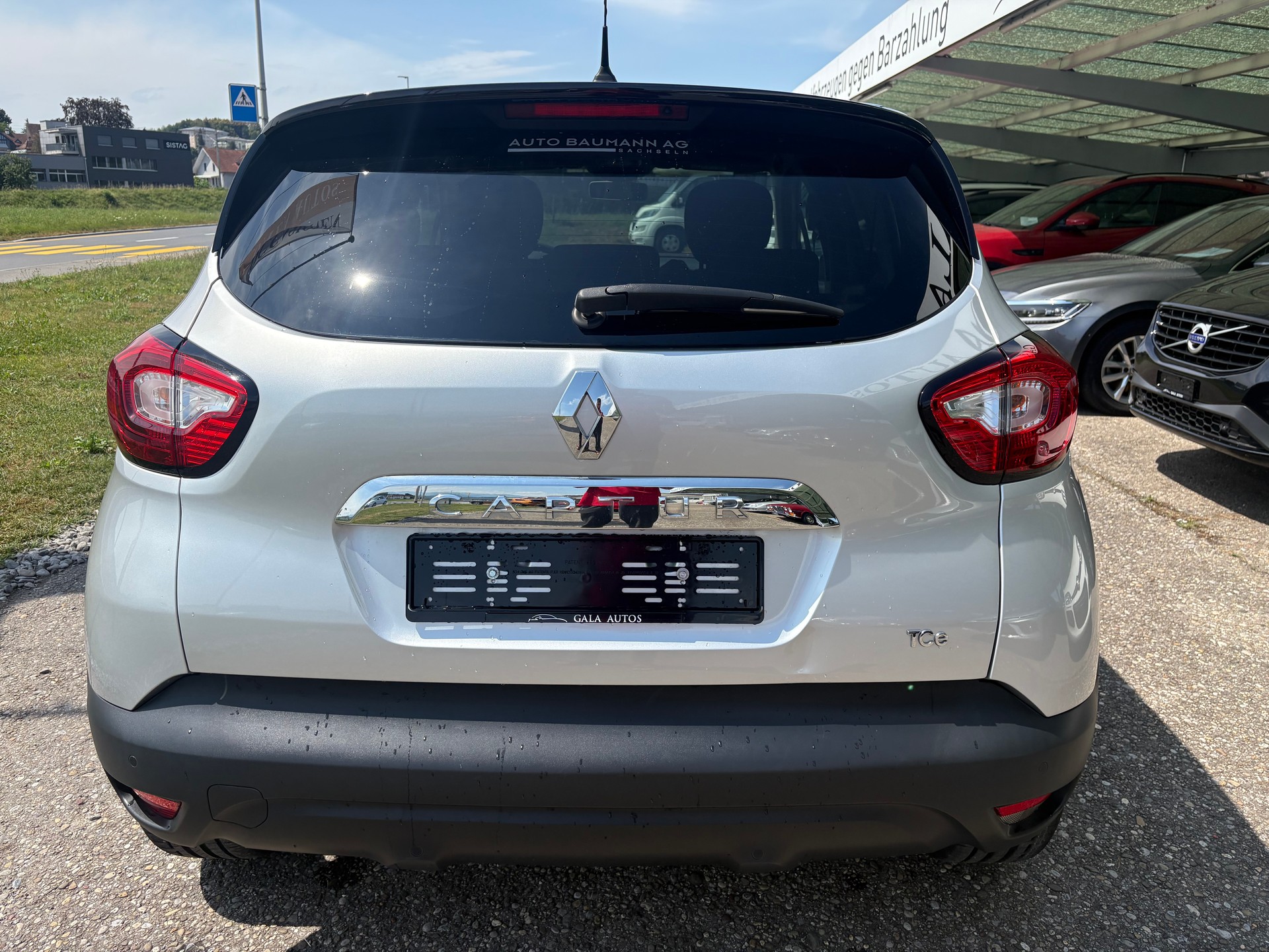 RENAULT Captur 0.9 12V Privilège-image-4
