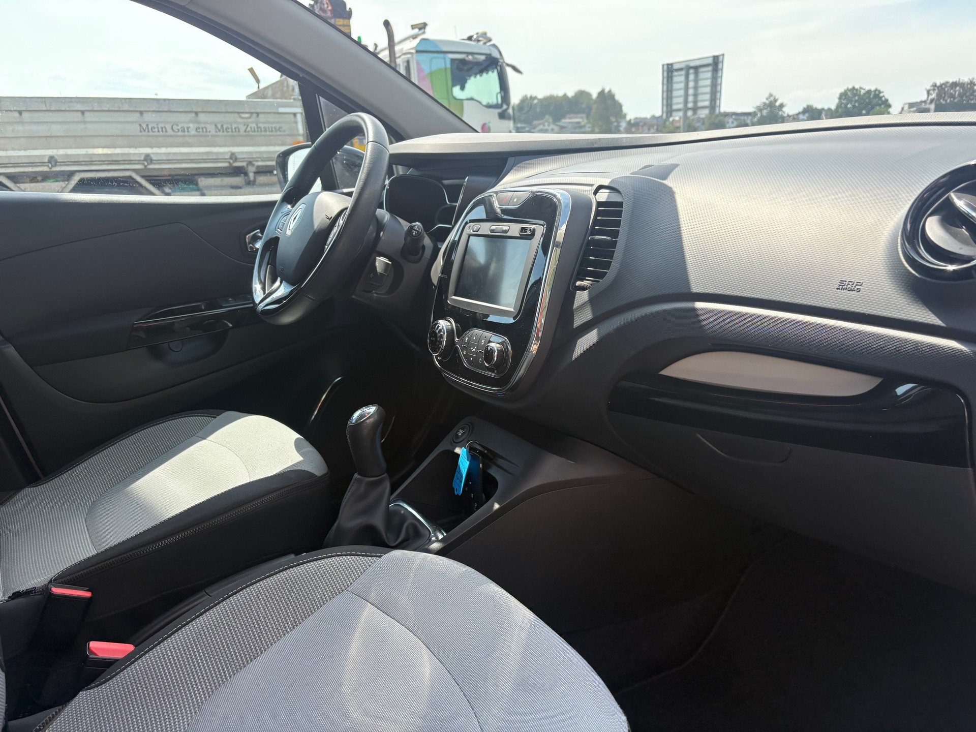 RENAULT Captur 0.9 12V Privilège-image-13