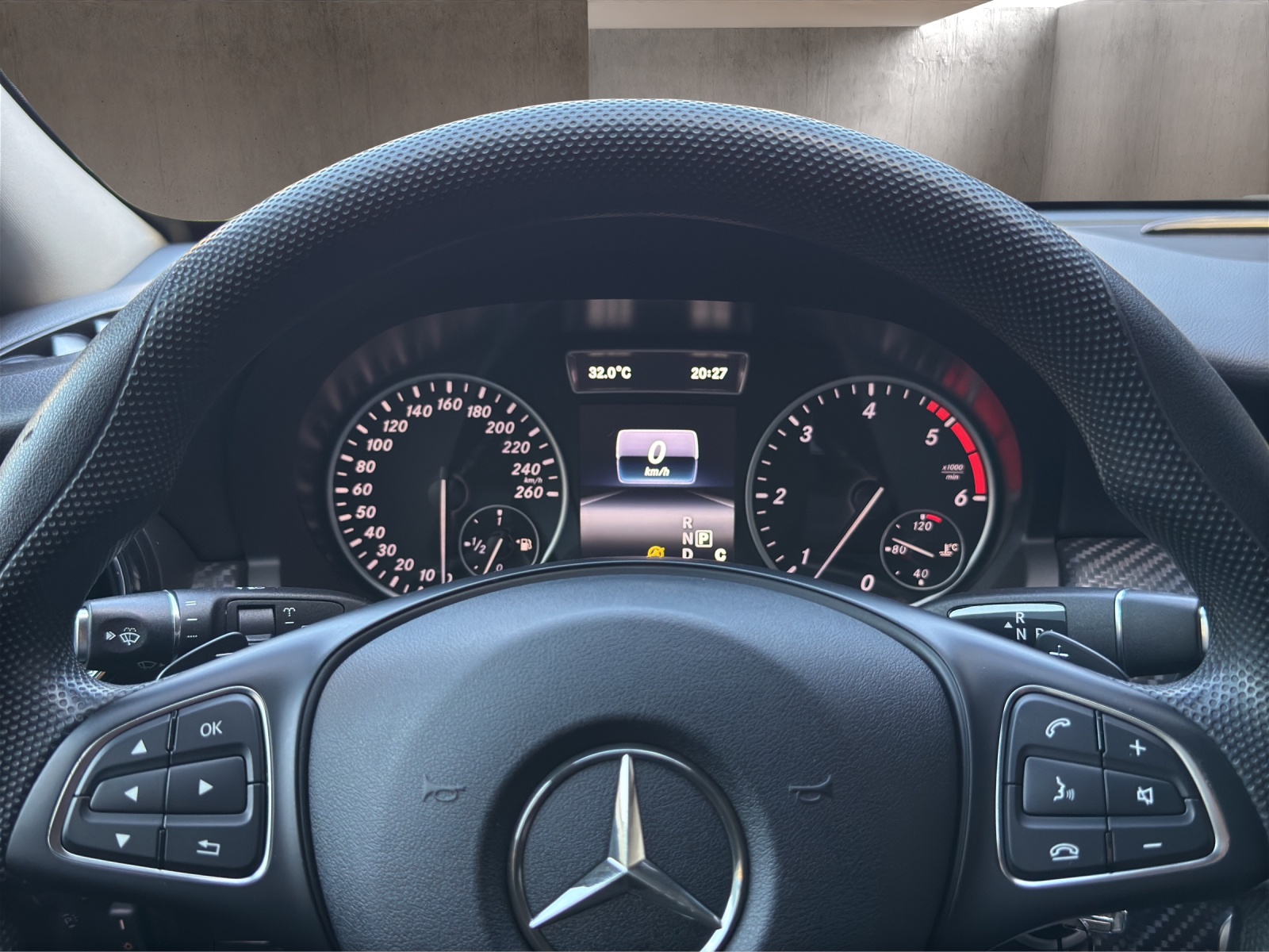 MERCEDES-BENZ GLA 200 CDI Swiss Star Edition 4Matic 7G-DCT-image-15
