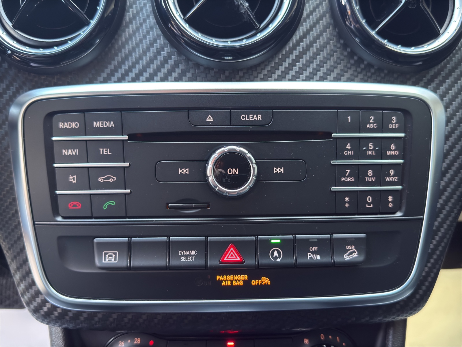 MERCEDES-BENZ GLA 200 CDI Swiss Star Edition 4Matic 7G-DCT-image-10
