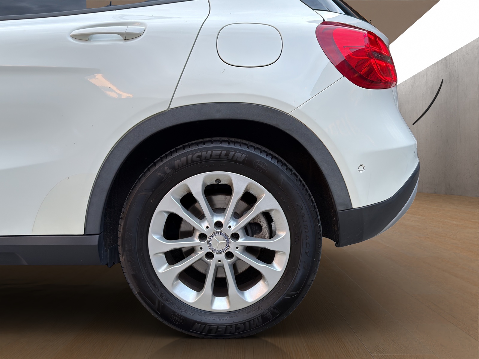 MERCEDES-BENZ GLA 200 CDI Swiss Star Edition 4Matic 7G-DCT-image-19