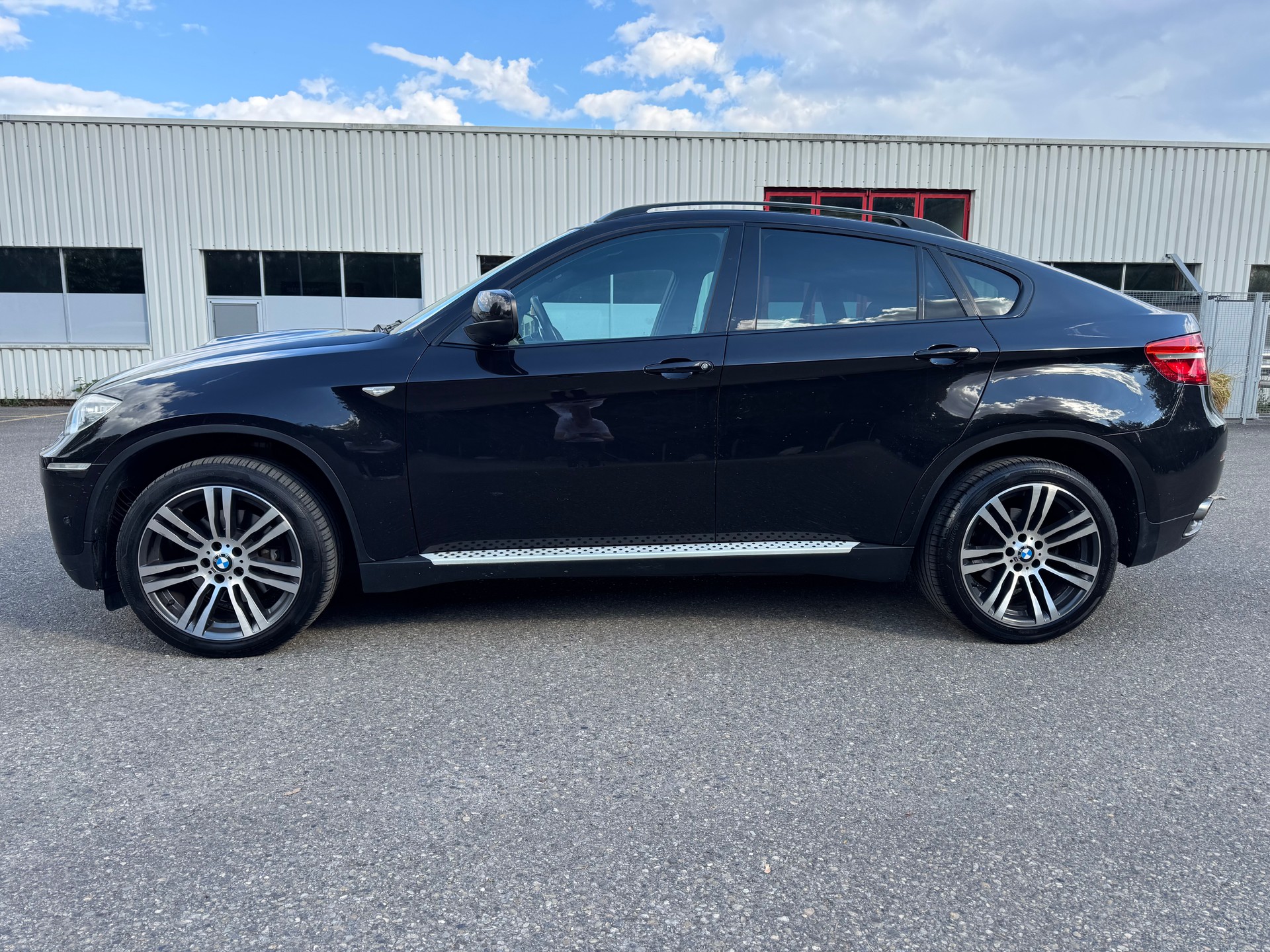 BMW X6 xDrive 40d Steptronic-image-2